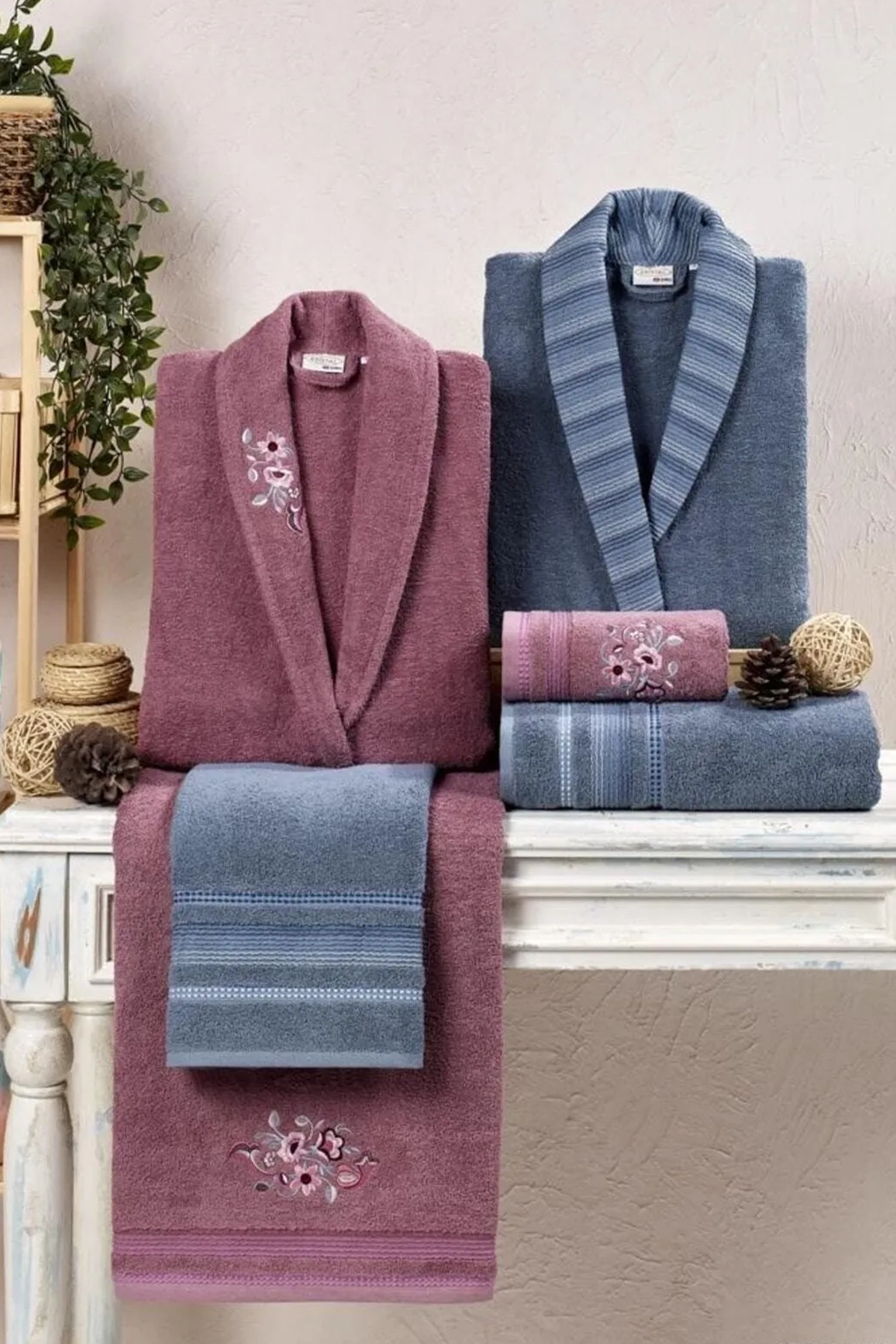 Kristal Soft Cotton Nakışlı 6 Parça Aile Bornoz Takımı - İndigo - Gül Kurusu