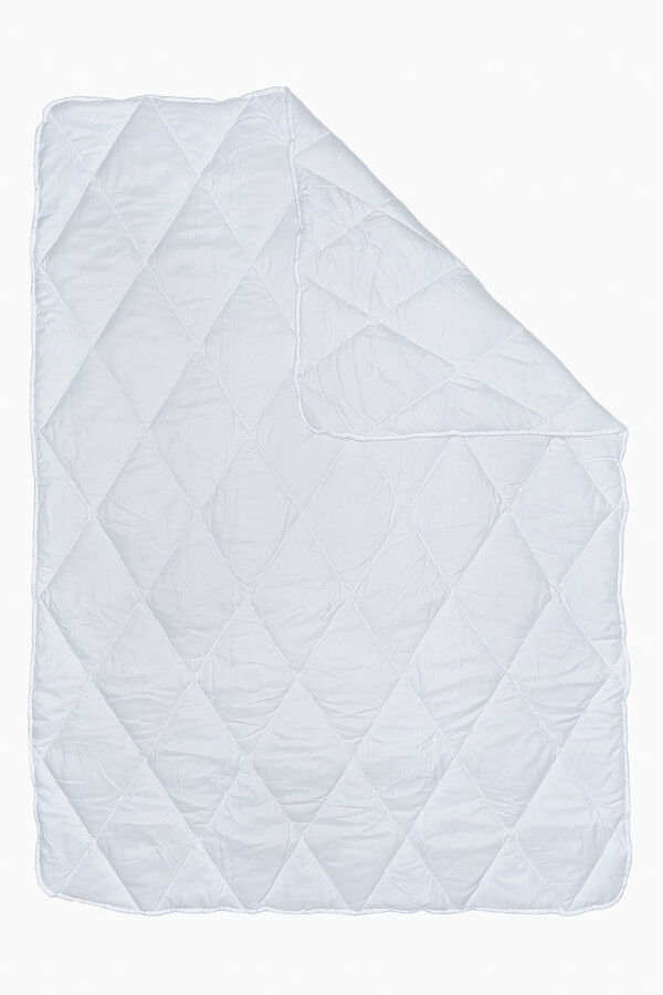 Kristal Tek Kişilik Mikro Yorgan 1 Alana 1 Bedava - Beyaz Kristal Tek Kişilik Mikro Yorgan 1 Alana 1 Bedava - Beyaz