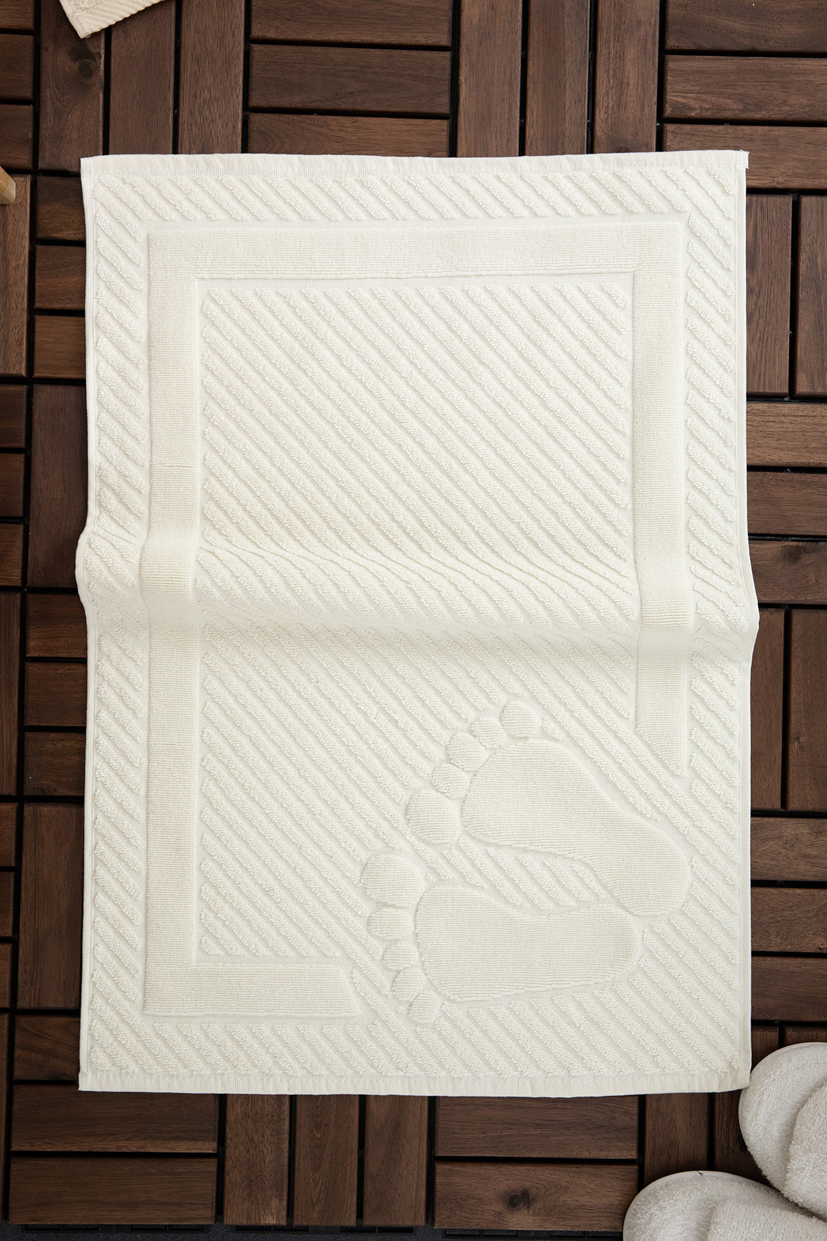 Leoline %100 Pamuk Premium Ayak Havlusu - Krem Leoline %100 Pamuk Premium Ayak Havlusu - Krem