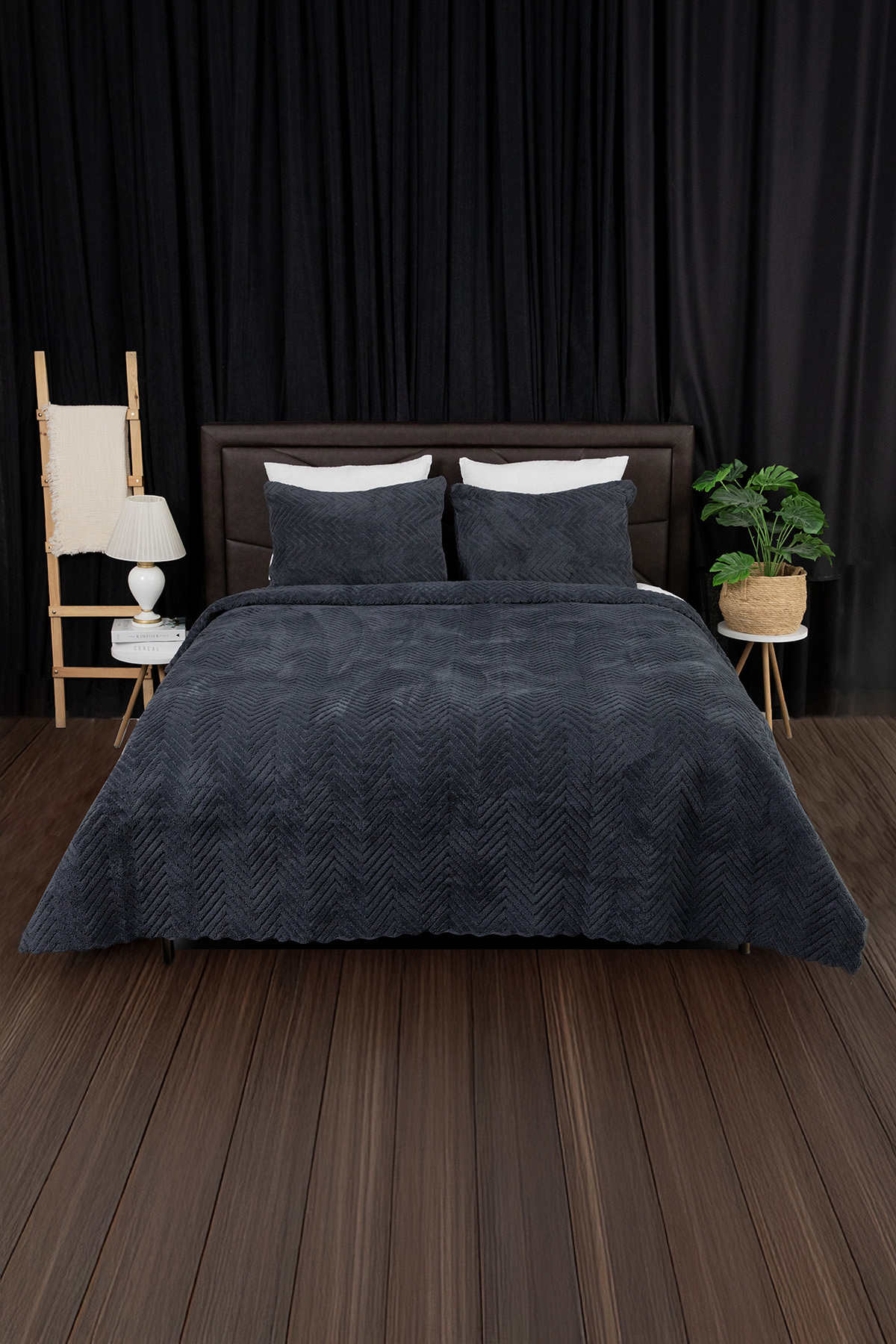 Liena Wellsoft Çift Taraflı 4 Mevsim Çift Kişilik Yatak Örtüsü - Antrasit Liena Wellsoft Çift Taraflı 4 Mevsim Çift Kişilik Yatak Örtüsü - Antrasit