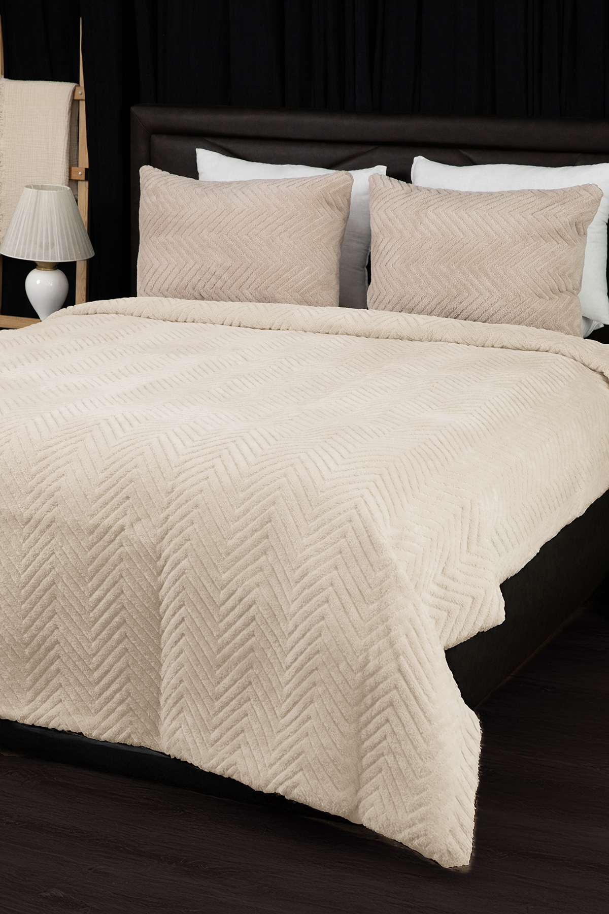 Liena Wellsoft Çift Taraflı 4 Mevsim Çift Kişilik Yatak Örtüsü - Bej Liena Wellsoft Çift Taraflı 4 Mevsim Çift Kişilik Yatak Örtüsü - Bej