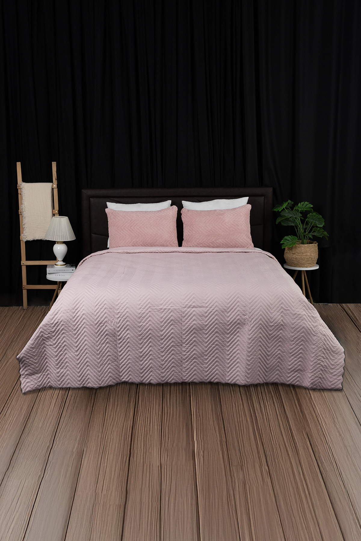 Liena Wellsoft Çift Taraflı 4 Mevsim Çift Kişilik Yatak Örtüsü - Pudra Liena Wellsoft Çift Taraflı 4 Mevsim Çift Kişilik Yatak Örtüsü - Pudra