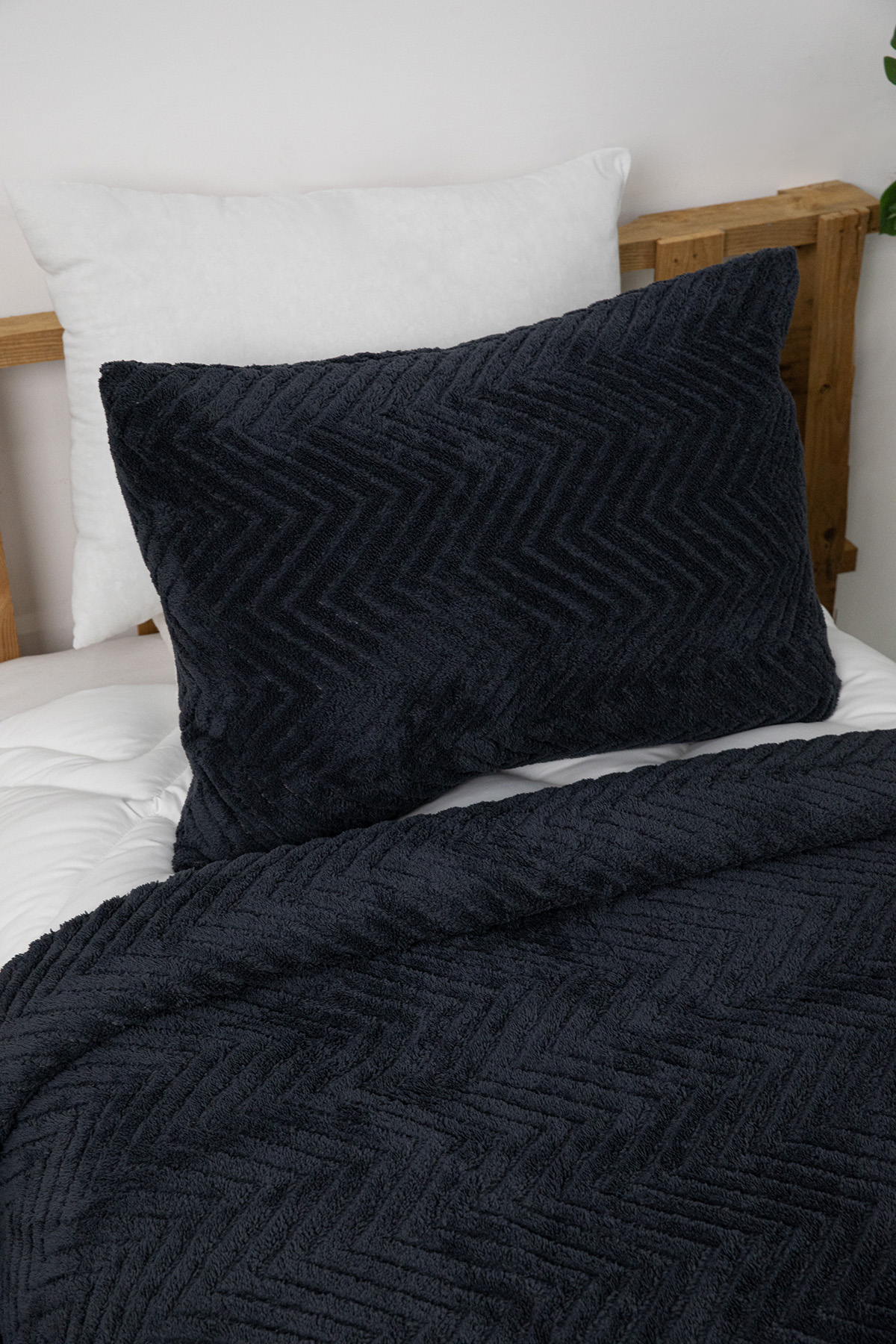 Liena Wellsoft Tek Kişilik Yatak Örtüsü - Antrasit Liena Wellsoft Tek Kişilik Yatak Örtüsü - Antrasit