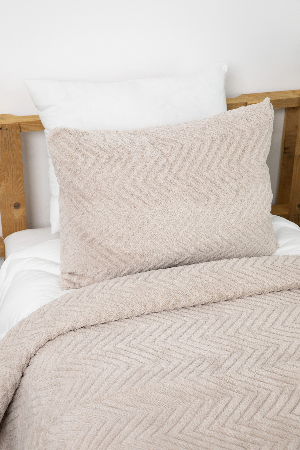 Liena Wellsoft Tek Kişilik Yatak Örtüsü - Bej Liena Wellsoft Tek Kişilik Yatak Örtüsü - Bej