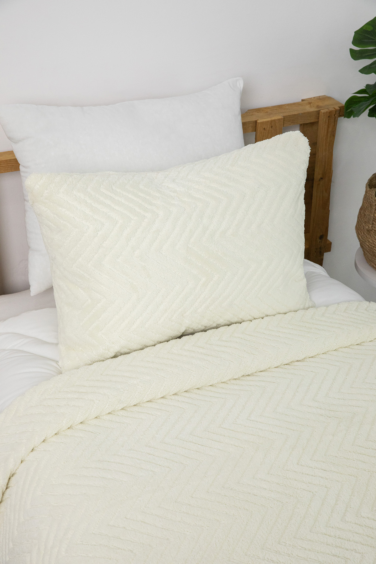 Liena Wellsoft Tek Kişilik Yatak Örtüsü - Krem Liena Wellsoft Tek Kişilik Yatak Örtüsü - Krem