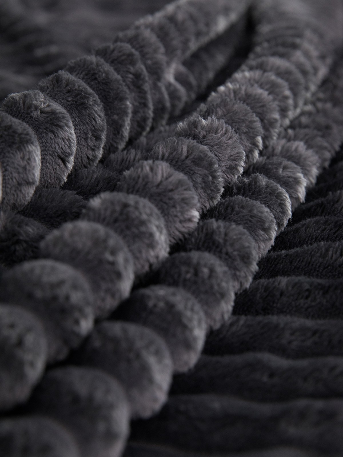 Linda 3 Parça Çift Kişilik Battaniye Seti - Antras Linda 3 Parça Çift Kişilik Battaniye Seti - Antras