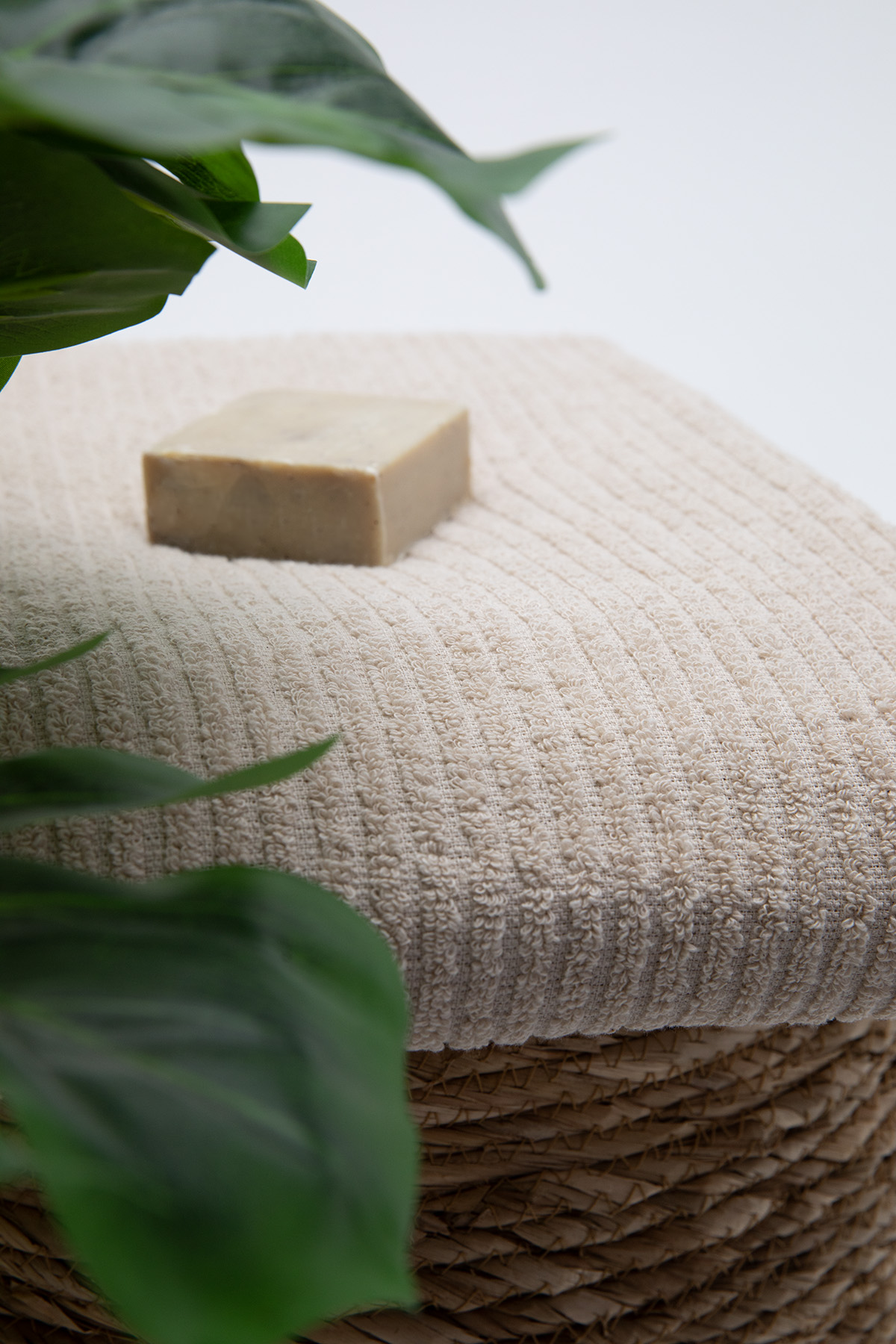 Line Luxury Pamuklu Banyo Havlusu 100x150 - Bej Line Luxury Pamuklu Banyo Havlusu 100x150 - Bej