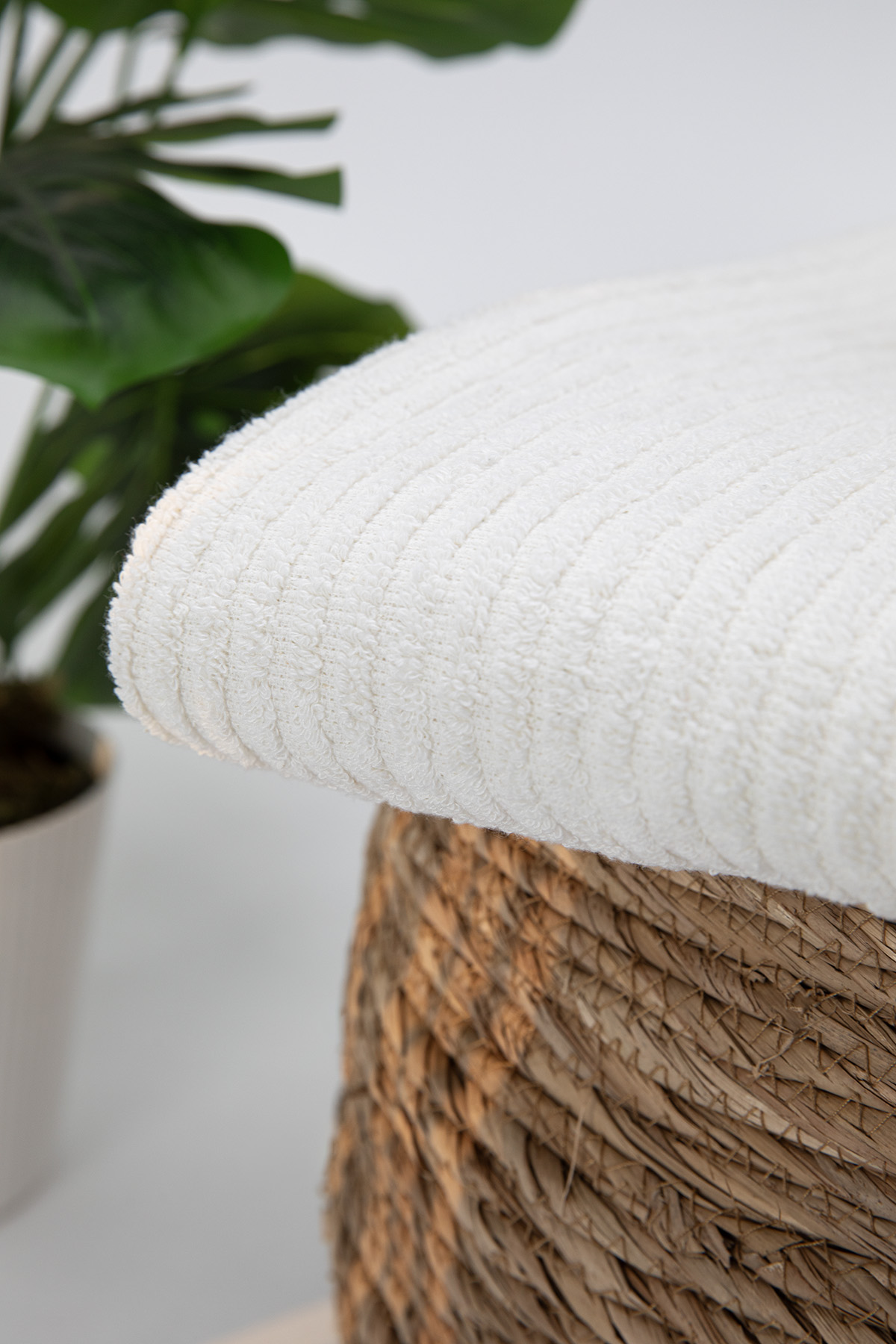 Line Luxury Pamuklu Banyo Havlusu 100x150 - Krem Line Luxury Pamuklu Banyo Havlusu 100x150 - Krem