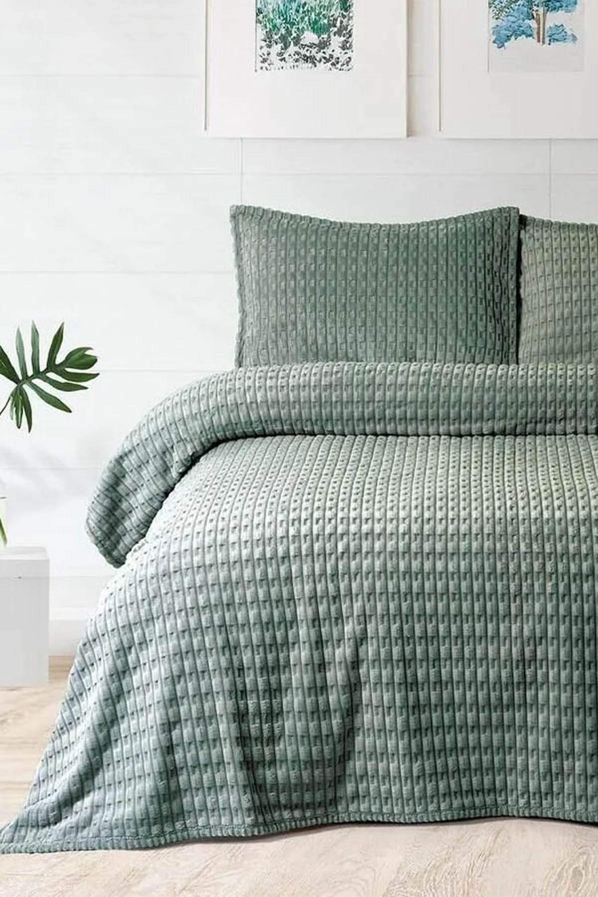 Merinos Modern Line Twist 3 Parça Çift Kişilik Battaniye Seti - Yeşil Merinos Modern Line Twist 3 Parça Çift Kişilik Battaniye Seti - Yeşil