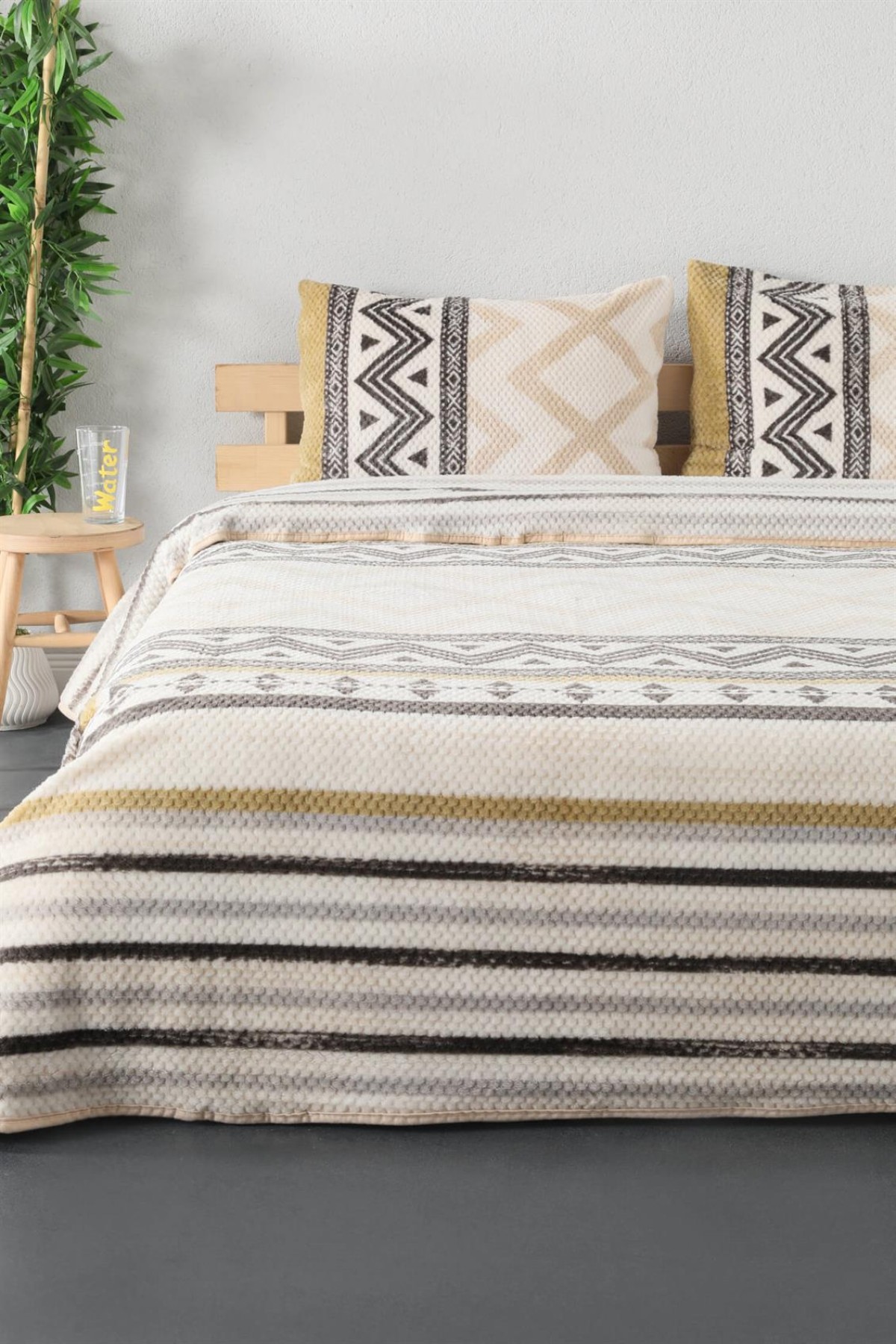 Merinos Relax 3 Parça Vigo Çift Kişilik Yatak Örtüsü Seti - Bej