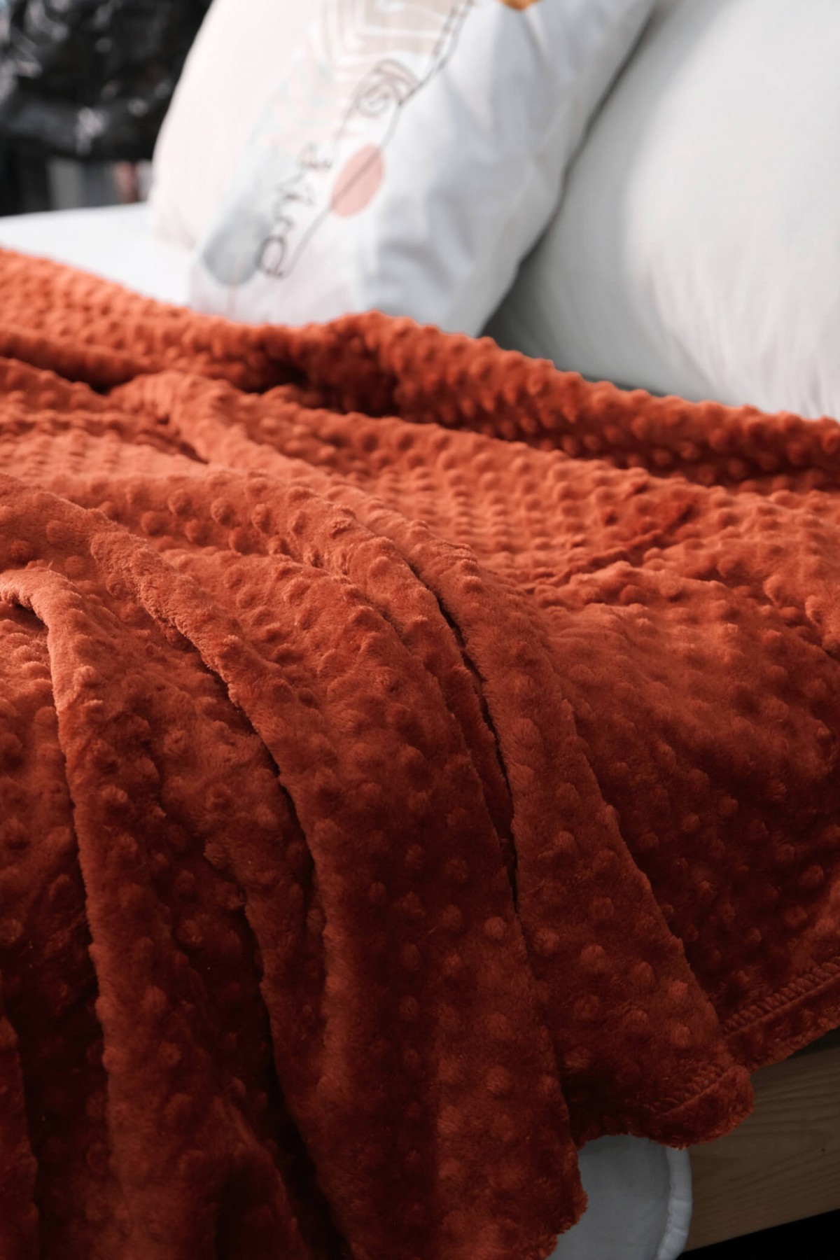 Mink All Season Tomurcuk Tek Kişilik Battaniye - Kiremit Mink All Season Tomurcuk Tek Kişilik Battaniye - Kiremit