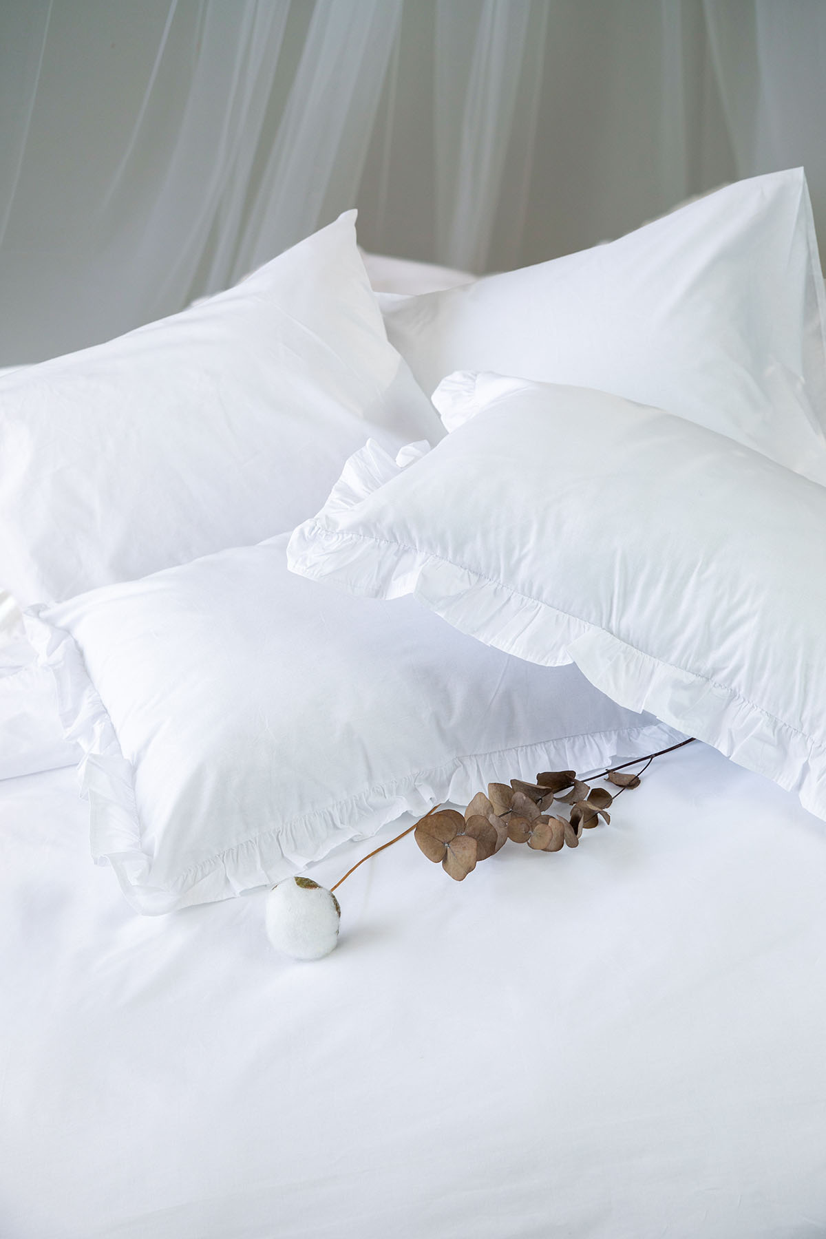 Naturis Premium %100 Pamuk Fırfırlı Çift Kişilik Nevresim Takımı- Beyaz