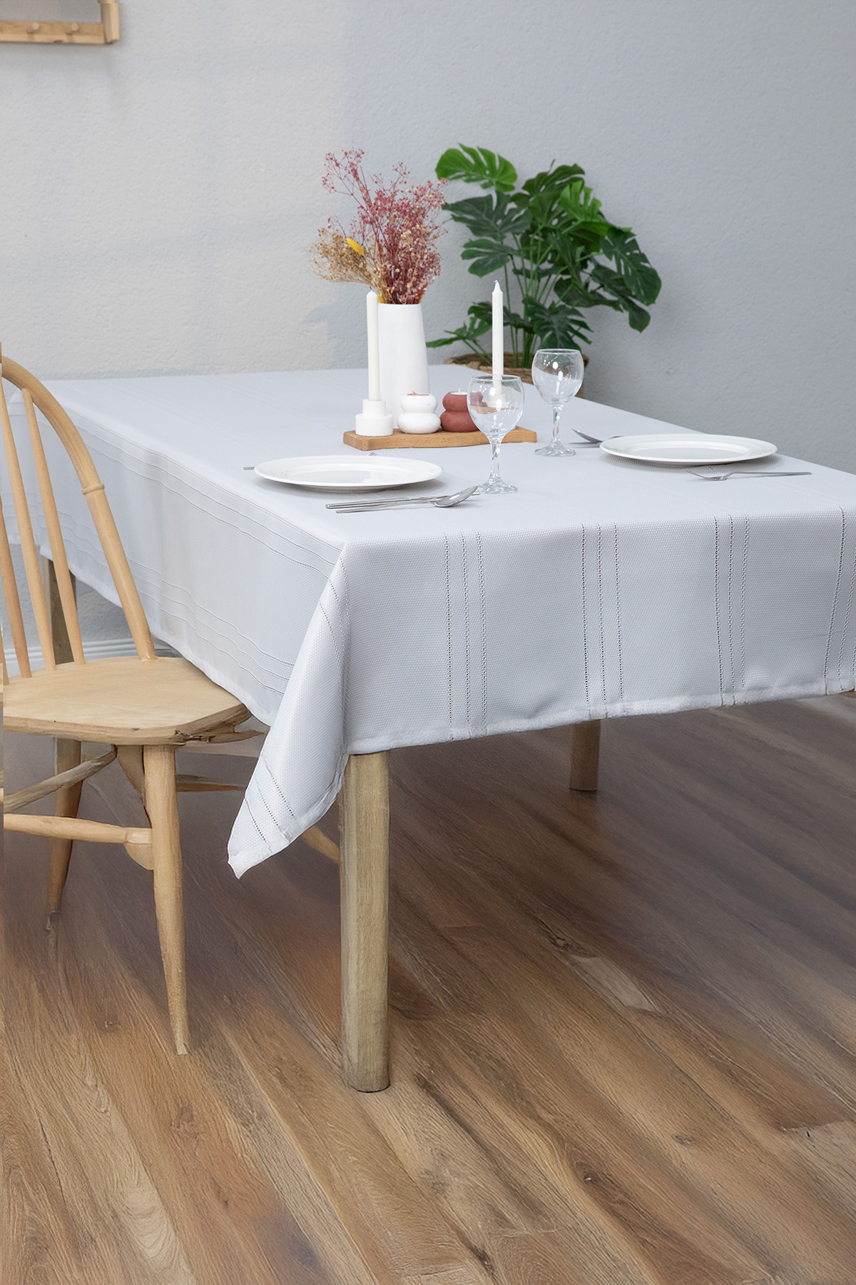 Neva Leke Tutmaz Masa Örtüsü 160x220 - Gri Neva Leke Tutmaz Masa Örtüsü 160x220 - Gri