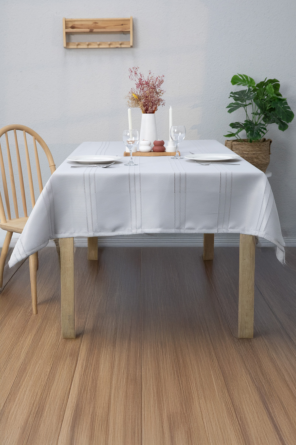 Neva Leke Tutmaz Masa Örtüsü 160x220 - Gri Neva Leke Tutmaz Masa Örtüsü 160x220 - Gri