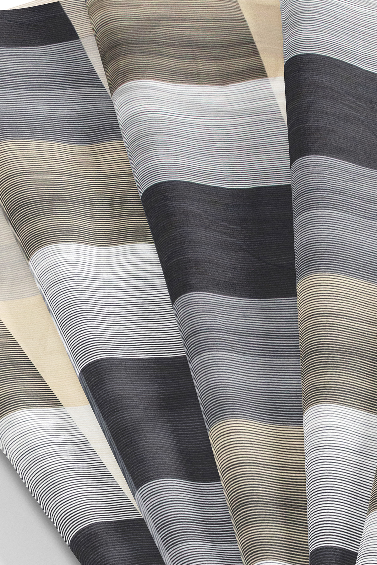 Nevora Premium %100 Pamuk Çift Kişilik Nevresim Takımı - Gri Nevora Premium %100 Pamuk Çift Kişilik Nevresim Takımı - Gri