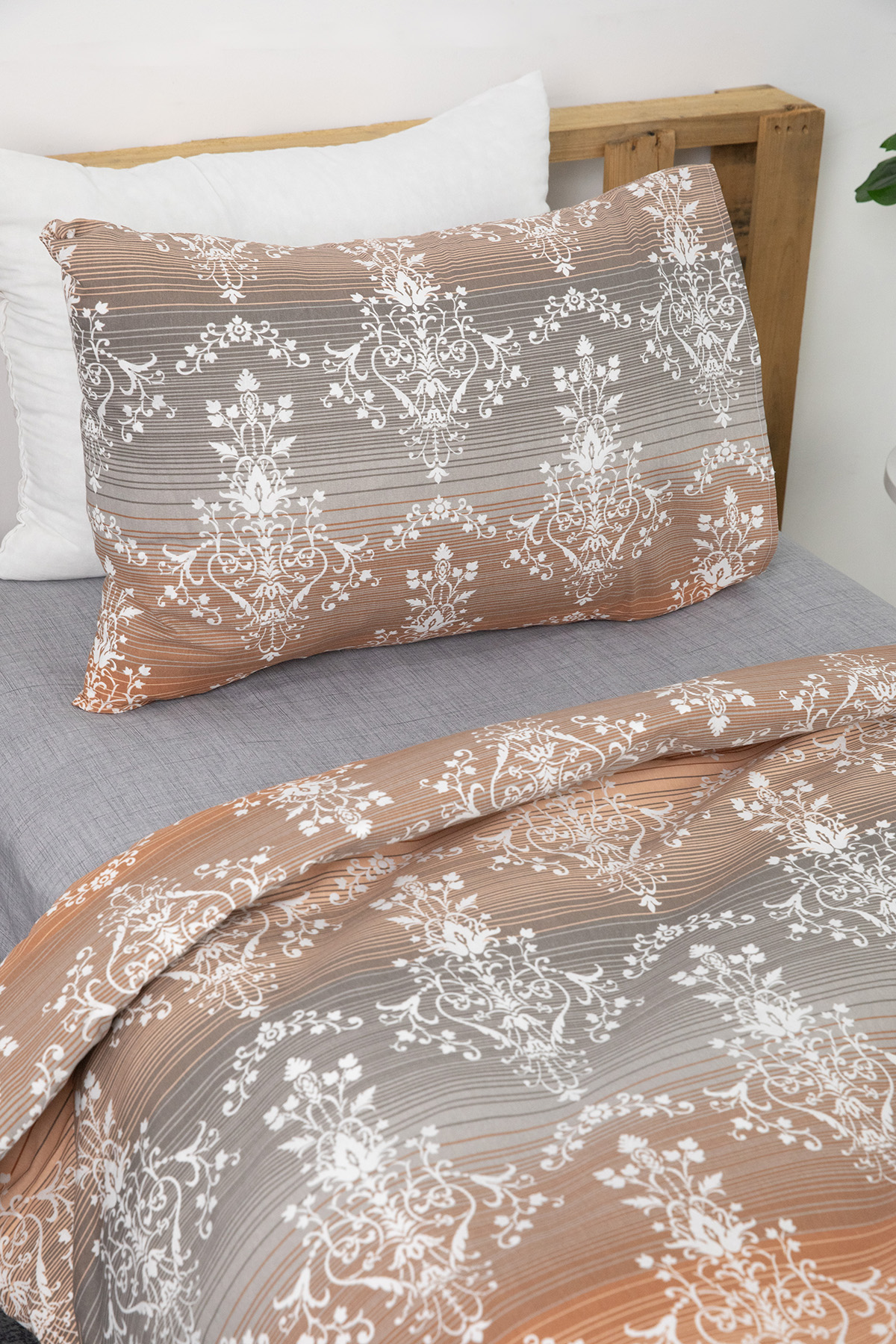 Nova Lastikli Çarşaflı Tek Kişilik Nevresim Takımı - Kiremit Nova Lastikli Çarşaflı Tek Kişilik Nevresim Takımı - Kiremit