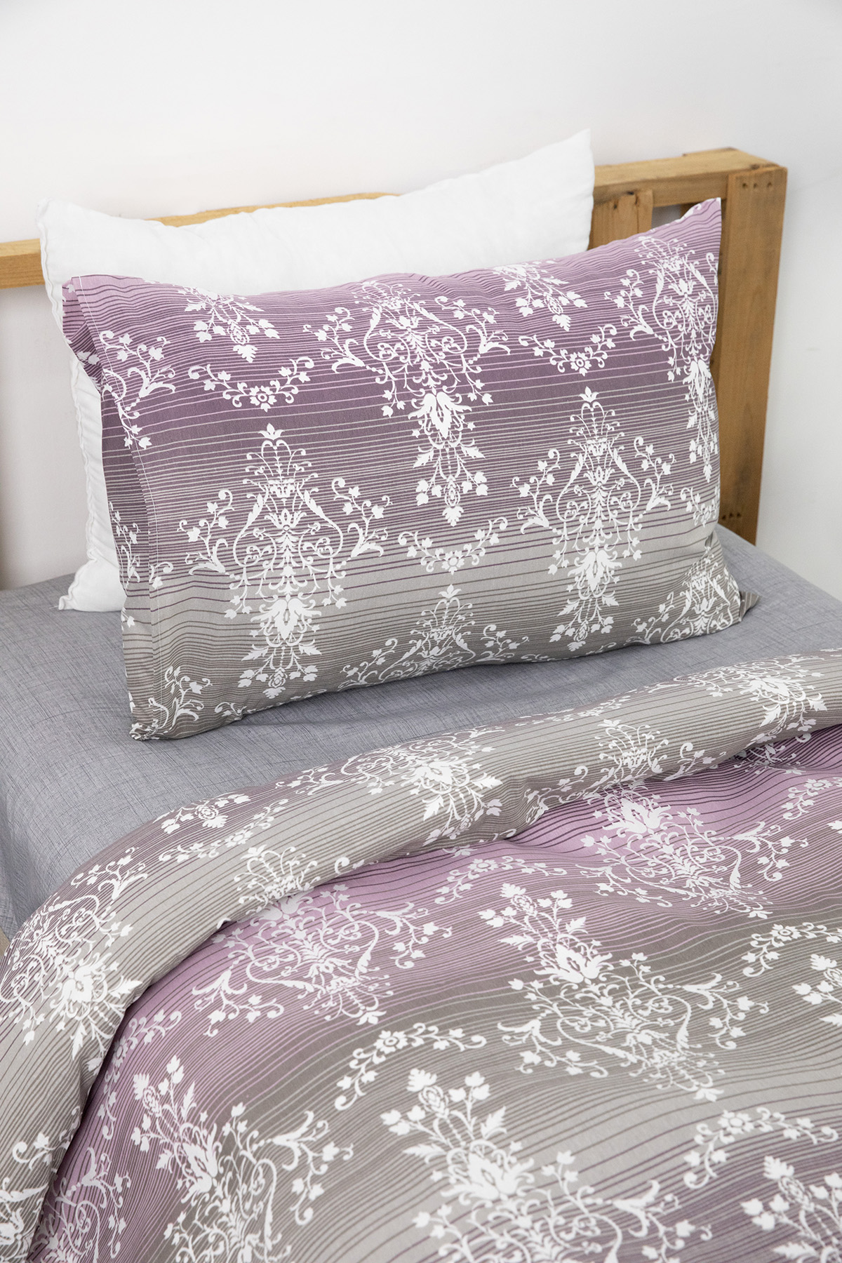 Nova Lastikli Çarşaflı Tek Kişilik Nevresim Takımı - Mor Nova Lastikli Çarşaflı Tek Kişilik Nevresim Takımı - Mor