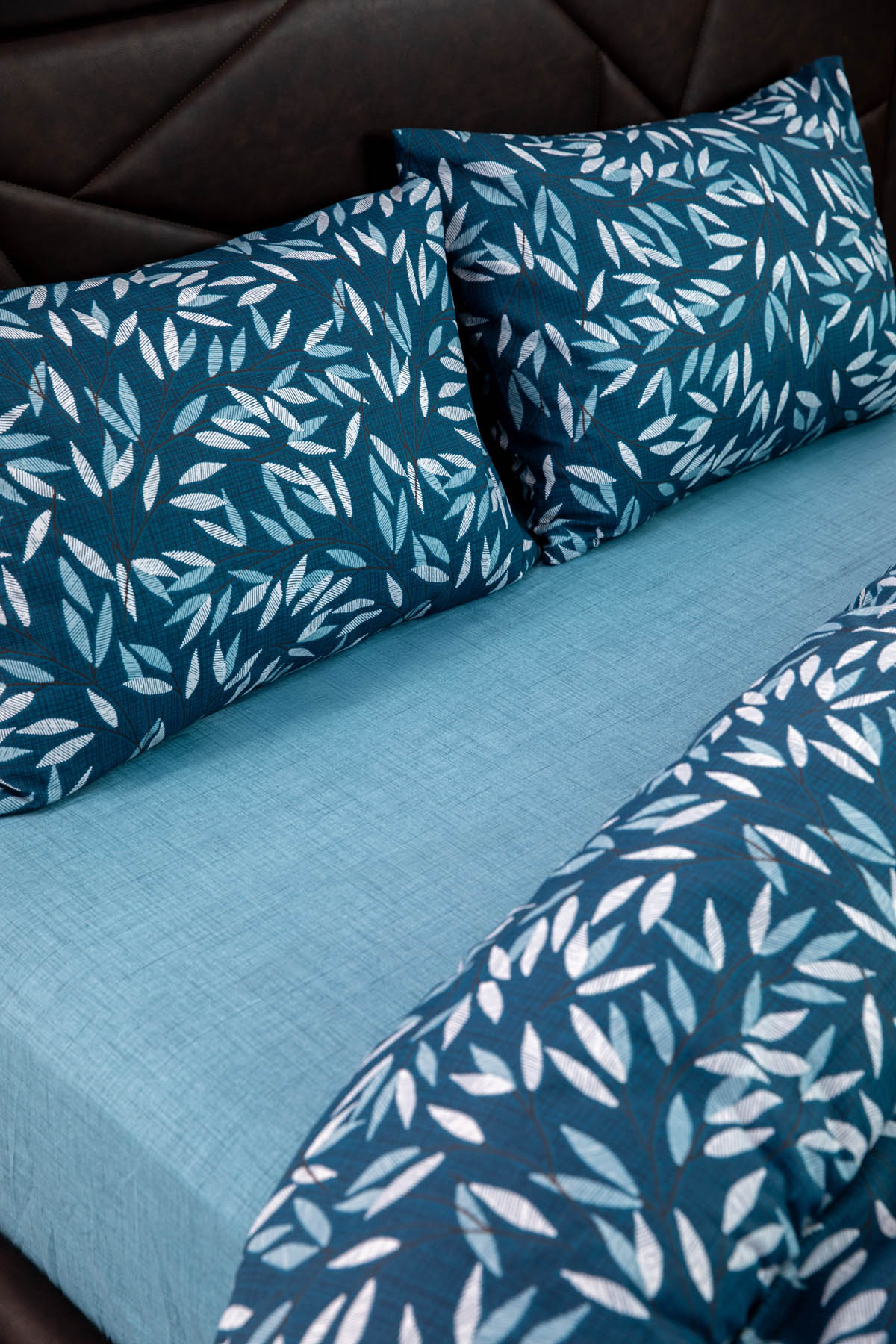 Noven Lastikli Çarşaflı Çift Kişilik Nevresim Takımı - Petrol