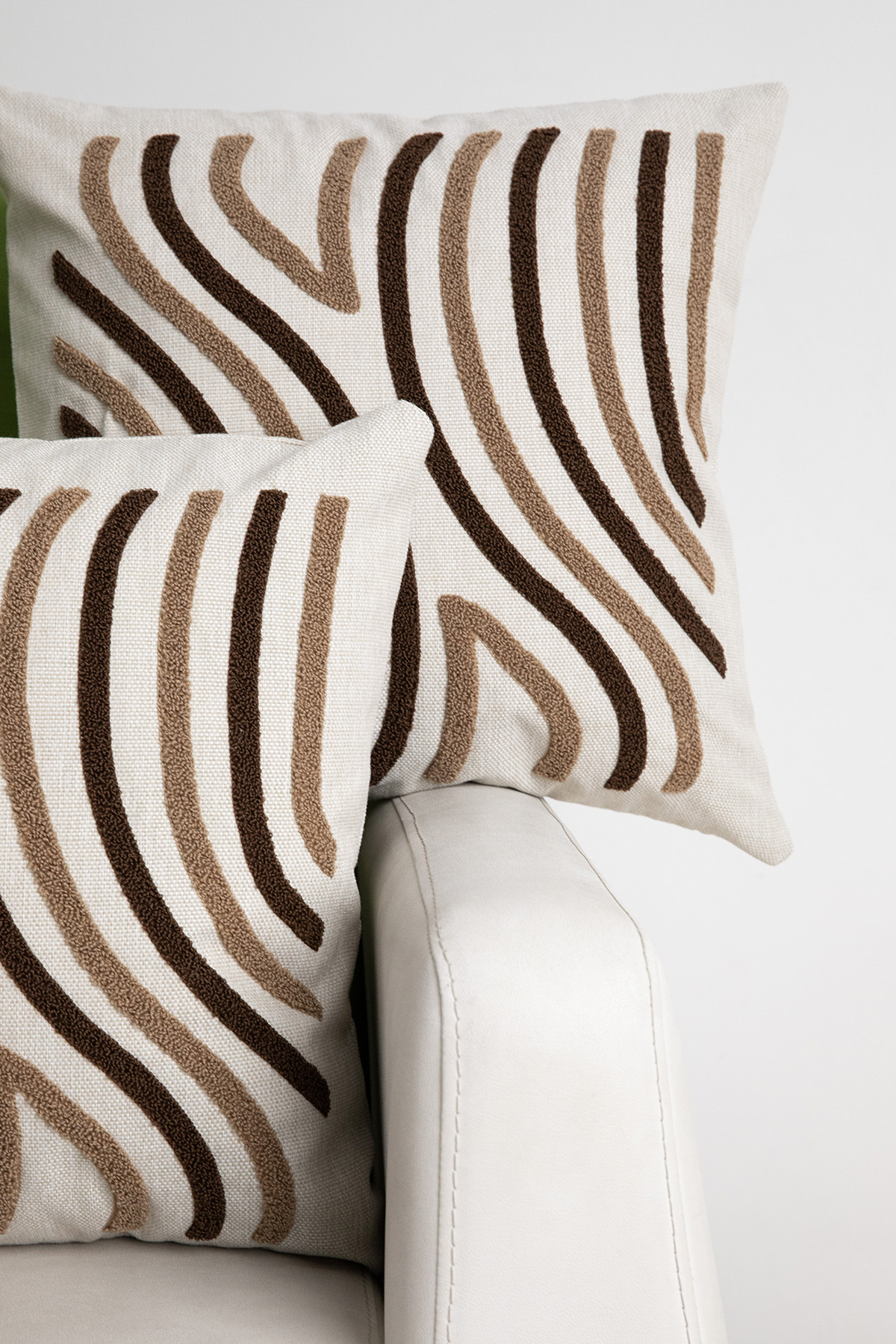 Ocean Keten Punch Nakışlı 2'li Kırlent Kılıfı 42x42 - Kahverengi Ocean Keten Punch Nakışlı 2'li Kırlent Kılıfı 42x42 - Kahverengi