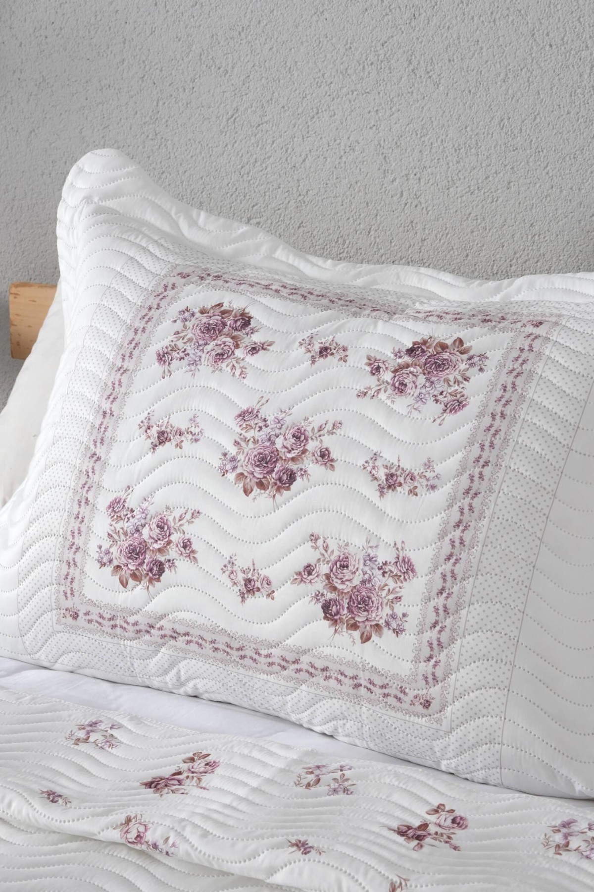 Örtüm Flower Tek Kişilik Kapitone Yatak Örtüsü Takımı - Pembe