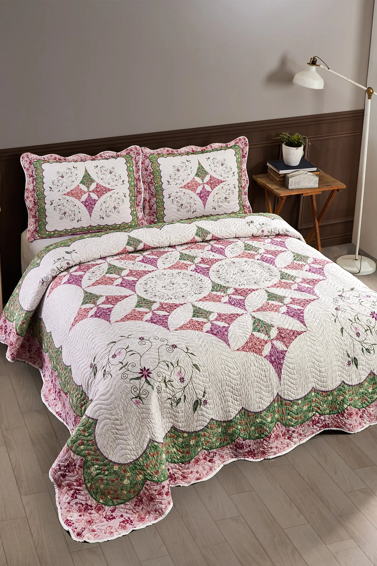 Örtüm Julia Çift Kişilik Kapitone Yatak Örtüsü Takımı - Pembe Örtüm Julia Çift Kişilik Kapitone Yatak Örtüsü Takımı - Pembe