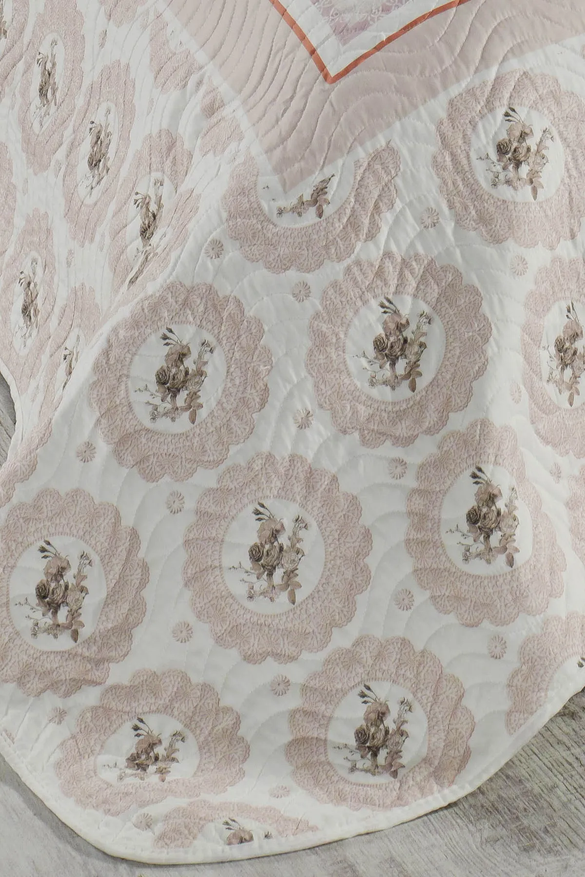 Örtüm Rosemary Tek Kişilik Kapitone Yatak Örtüsü Takımı - Bej Örtüm Rosemary Tek Kişilik Kapitone Yatak Örtüsü Takımı - Bej