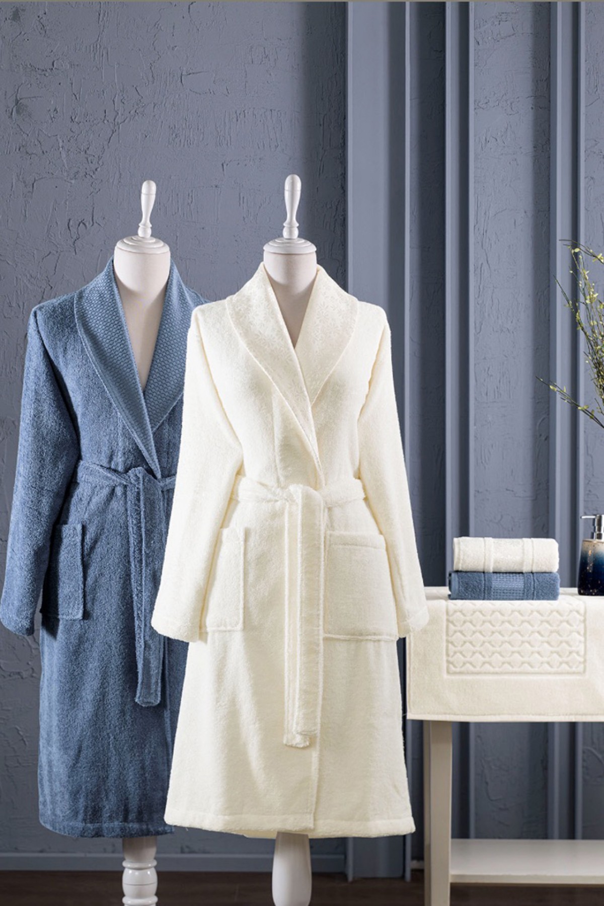 Özdilek Blossom Happy Aile Bornoz Seti - Krem - İndigo Özdilek Blossom Happy Aile Bornoz Seti - Krem - İndigo