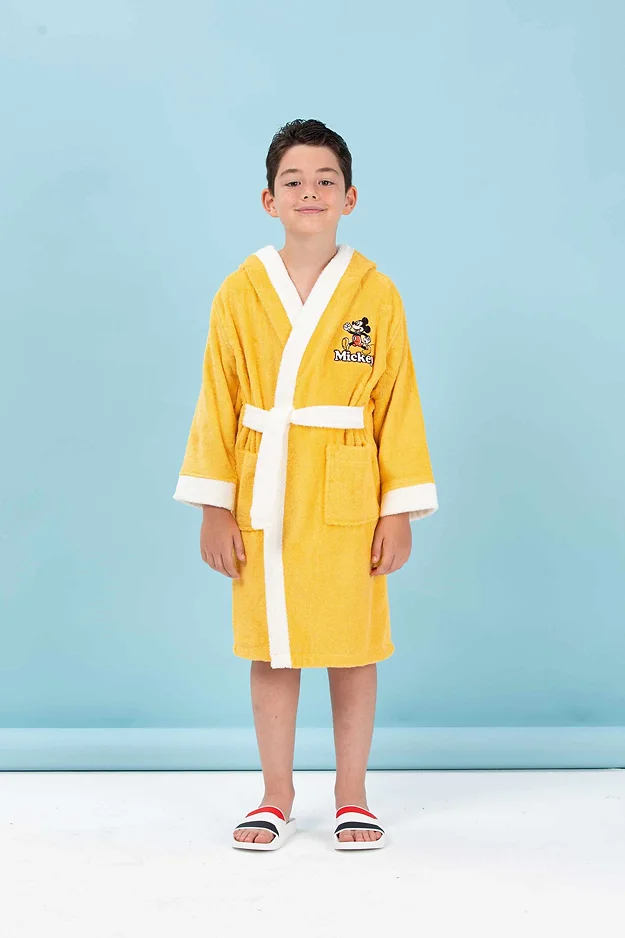 Özdilek Disney Mickey M.Happy Sarı Nakışlı Çocuk Bornozu 11-12 Yaş Özdilek Disney Mickey M.Happy Sarı Nakışlı Çocuk Bornozu 11-12 Yaş