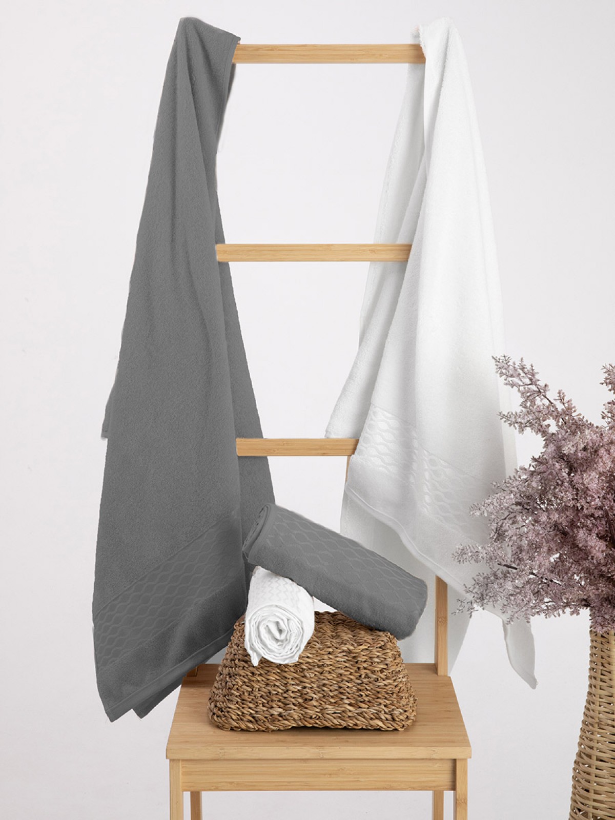 Özdilek Elissa Aile Bornoz Seti - Gri Beyaz Özdilek Elissa Aile Bornoz Seti - Gri Beyaz