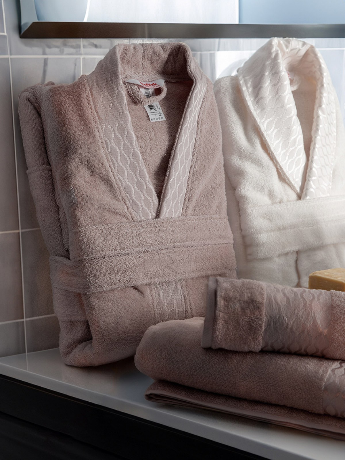 Özdilek Elissa Aile Bornoz Seti - Krem Taş Özdilek Elissa Aile Bornoz Seti - Krem Taş