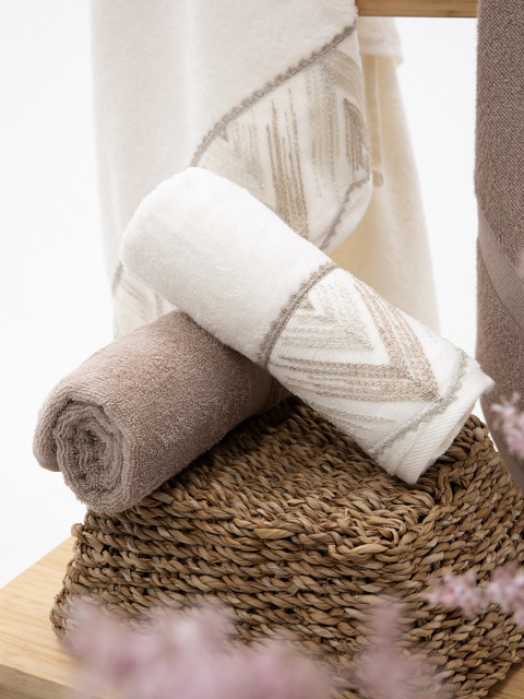 Özdilek Elite Aile Bornoz Seti - Bej - Krem Özdilek Elite Aile Bornoz Seti - Bej - Krem