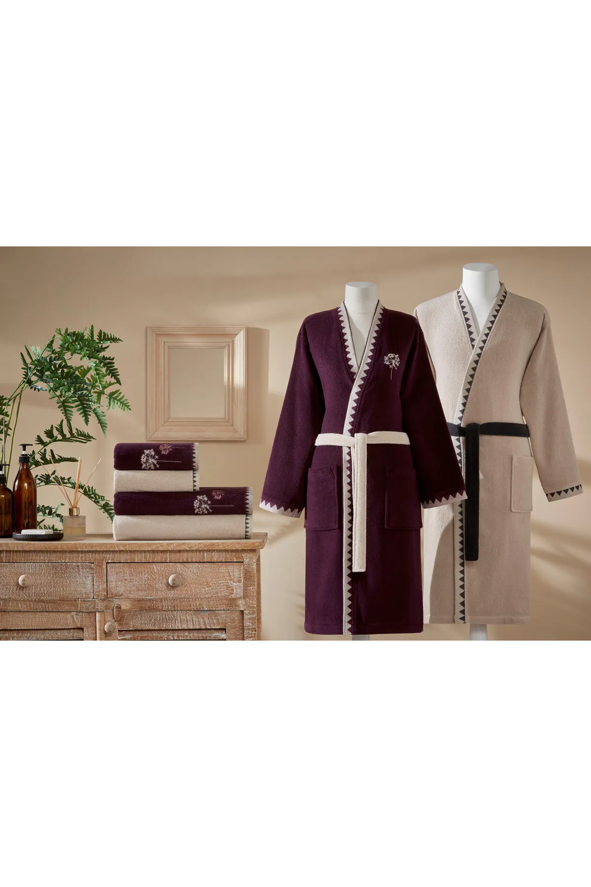 Özdilek Erba Seca Aile Bornoz Seti - Mürdüm - Bej Özdilek Erba Seca Aile Bornoz Seti - Mürdüm - Bej