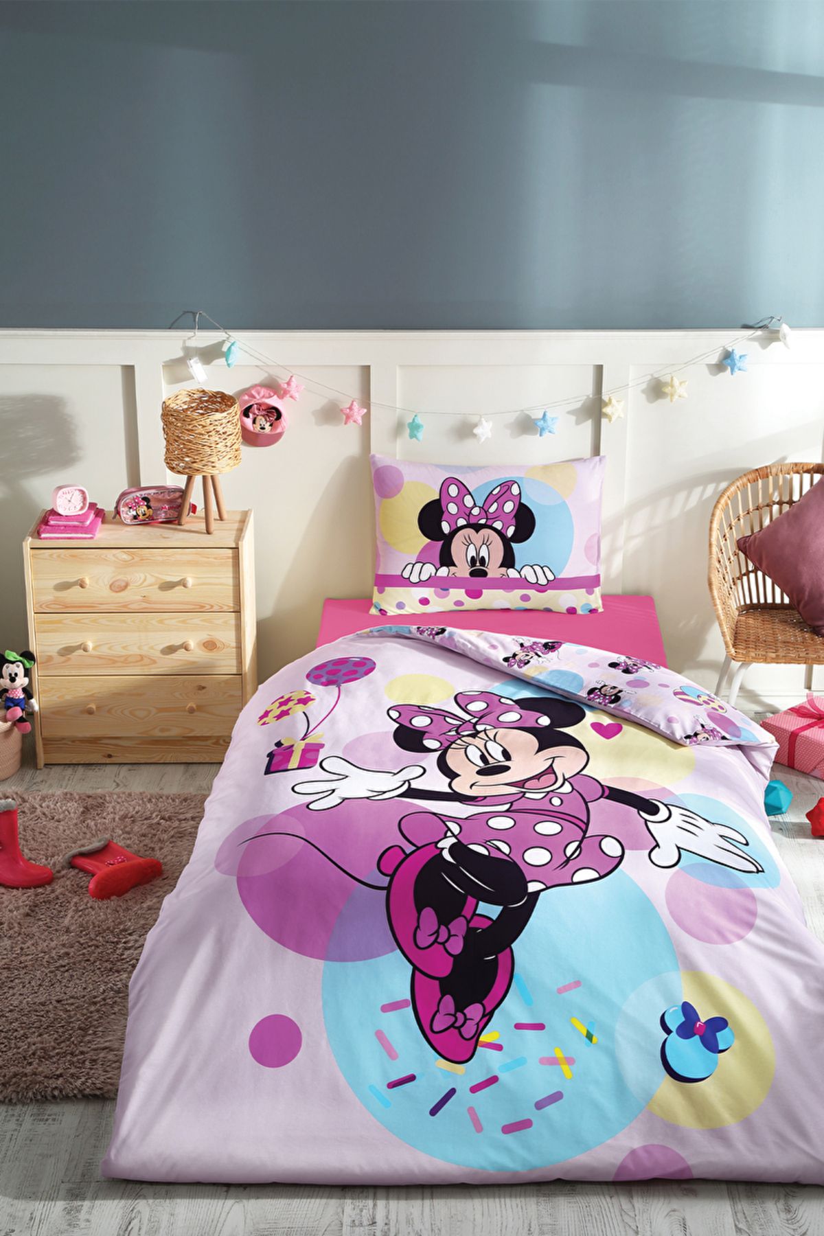 Özdilek Lisanslı Disney Minnie Mouse Happy Fitted Çarşaflı Tek Kişilik Nevresim Takımı - Pembe