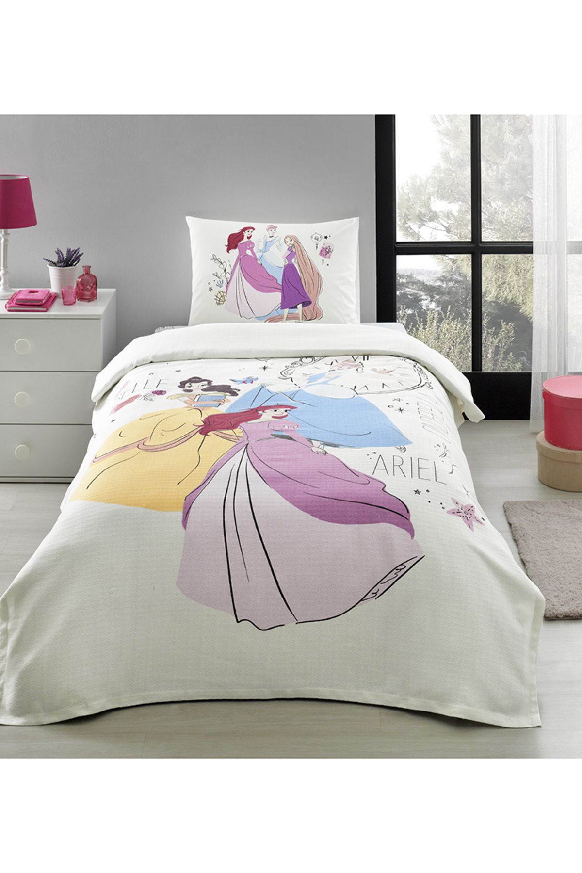 Özdilek Lisanslı Disney Princess Fitted Time Tek Kişilik Pike Takımı - Krem