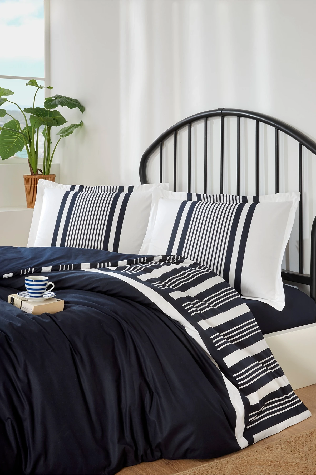 Özdilek Wonder Fitted Çift Kişilik Nevresim Takımı - Lacivert Özdilek Wonder Fitted Çift Kişilik Nevresim Takımı - Lacivert