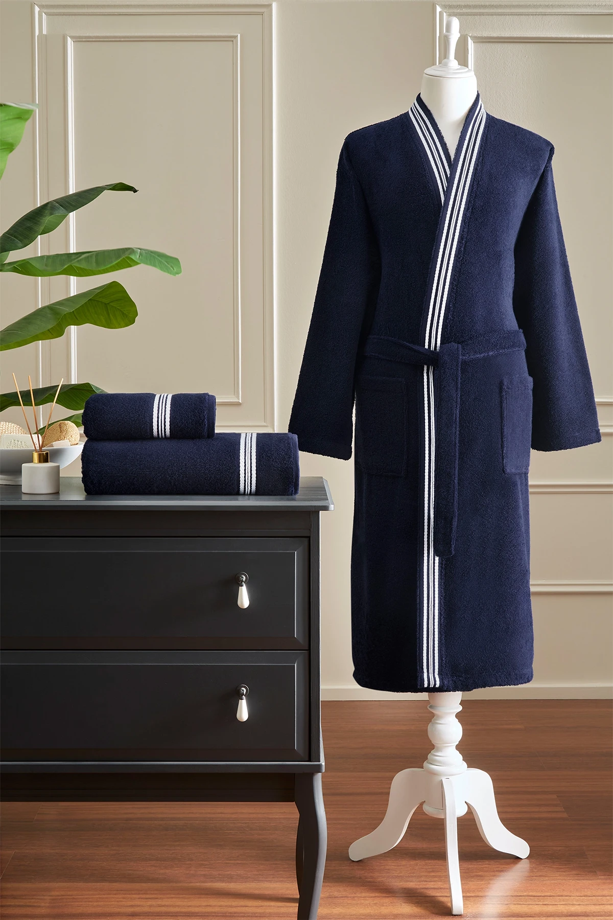 Özdilek Wonder Maskülen Kimono Bornoz L - Lacivert Özdilek Wonder Maskülen Kimono Bornoz L - Lacivert