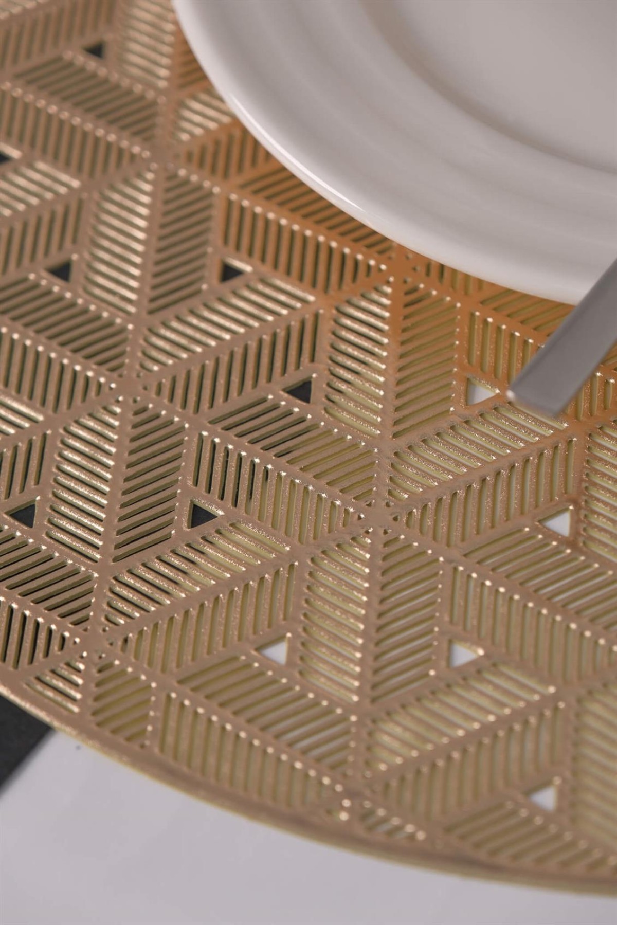 Paçi Nivis 6lı Pvc Amerikan Servis Supla Seti - Gold