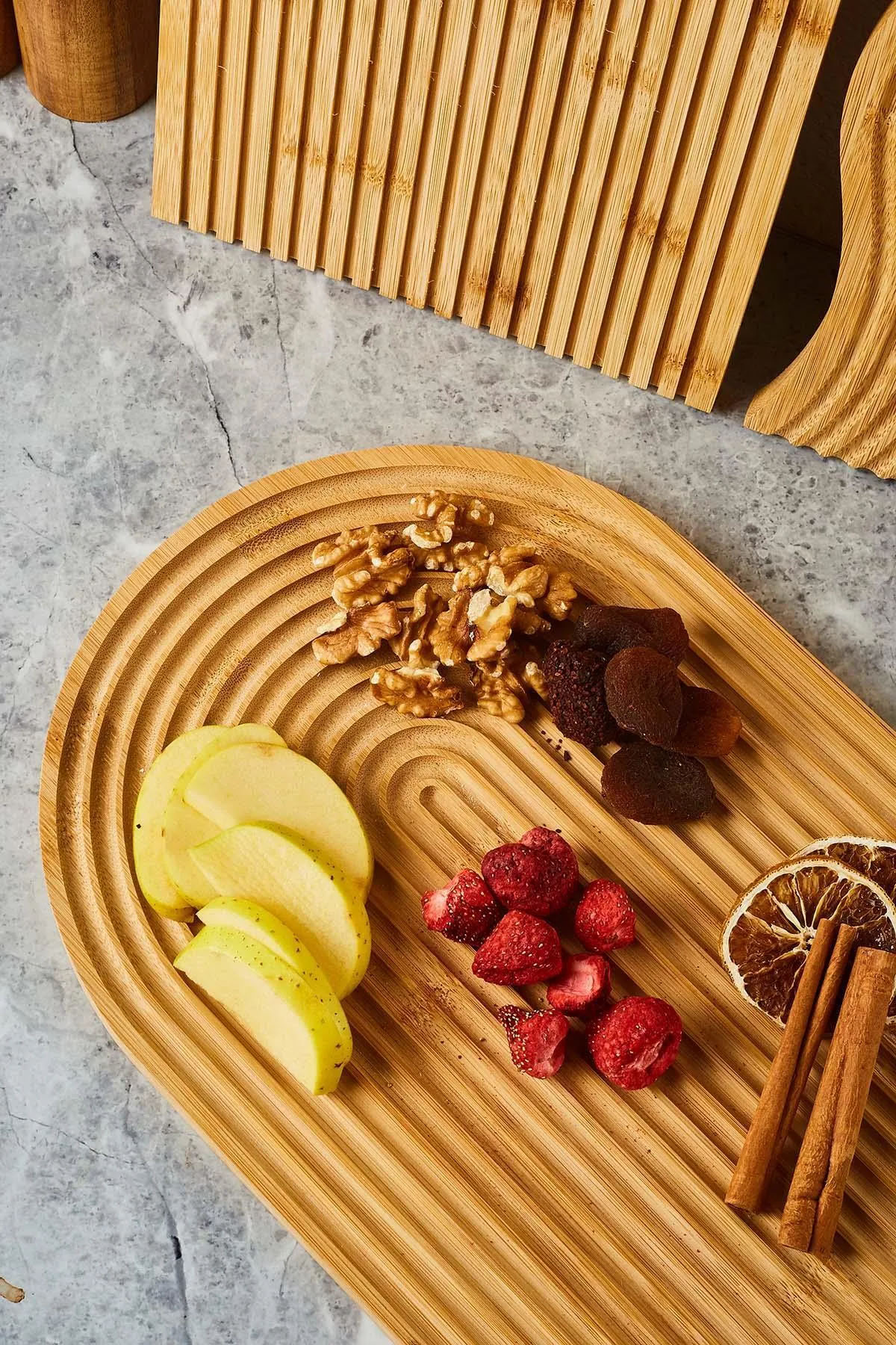 Perotti 16613 Lena 3'lü Bambu Sunum Tahtası Seti Perotti 16613 Lena 3'lü Bambu Sunum Tahtası Seti