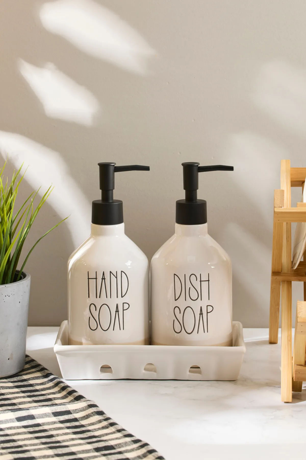 Perotti 16751 Sapone White 2'li Tepsili Sabunluk Perotti 16751 Sapone White 2'li Tepsili Sabunluk