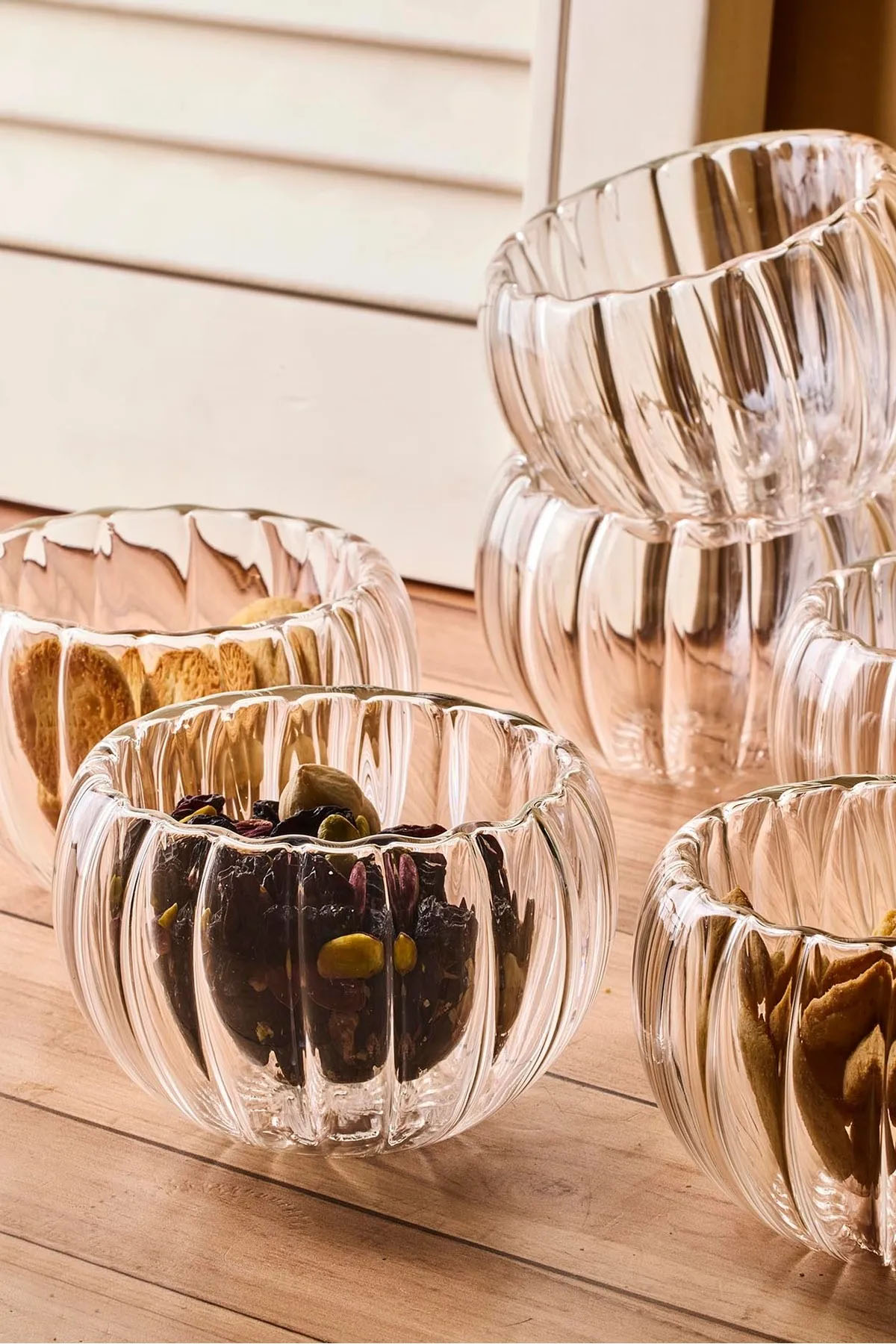 Perotti 17583 Bowy Line 6'lı Çift Cidarlı Kase Perotti 17583 Bowy Line 6'lı Çift Cidarlı Kase