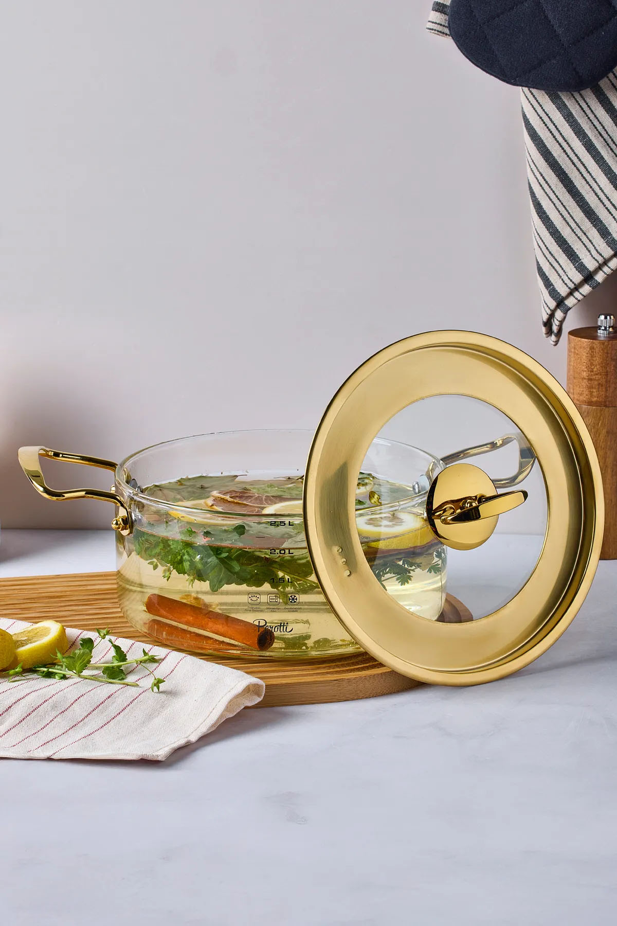 Perotti 17639 Logan Gold 2.5 Lt Tencere Perotti 17639 Logan Gold 2.5 Lt Tencere