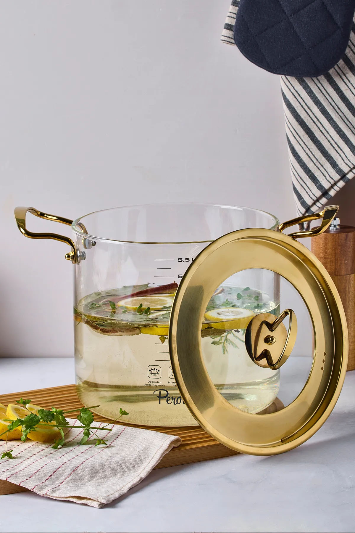 Perotti 17642 Logan Gold 5.5 Lt Tencere Perotti 17642 Logan Gold 5.5 Lt Tencere