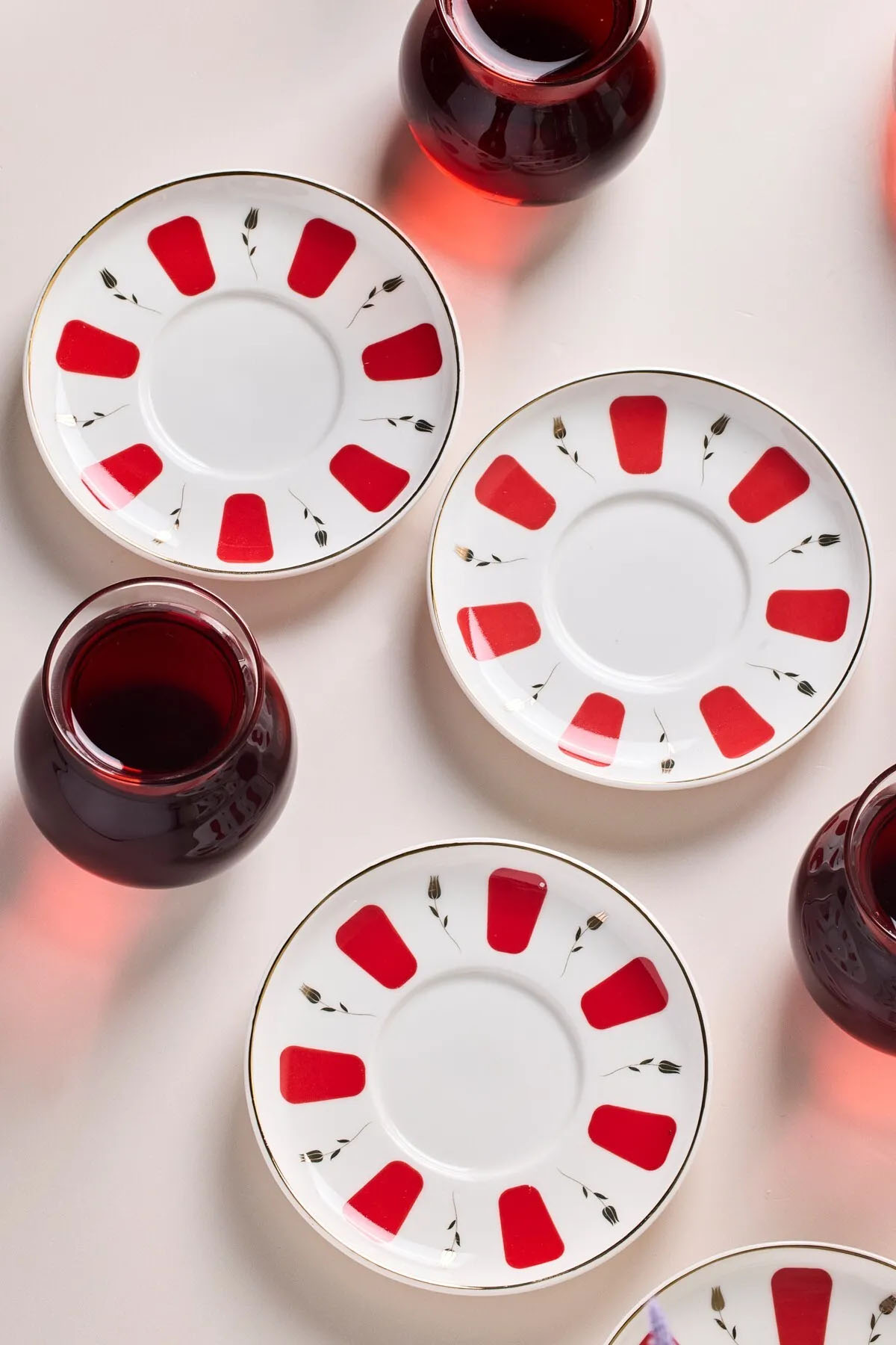 Perotti 17898 Filiz 12 Parça 6 Kişilik Cam Çay Seti Perotti 17898 Filiz 12 Parça 6 Kişilik Cam Çay Seti