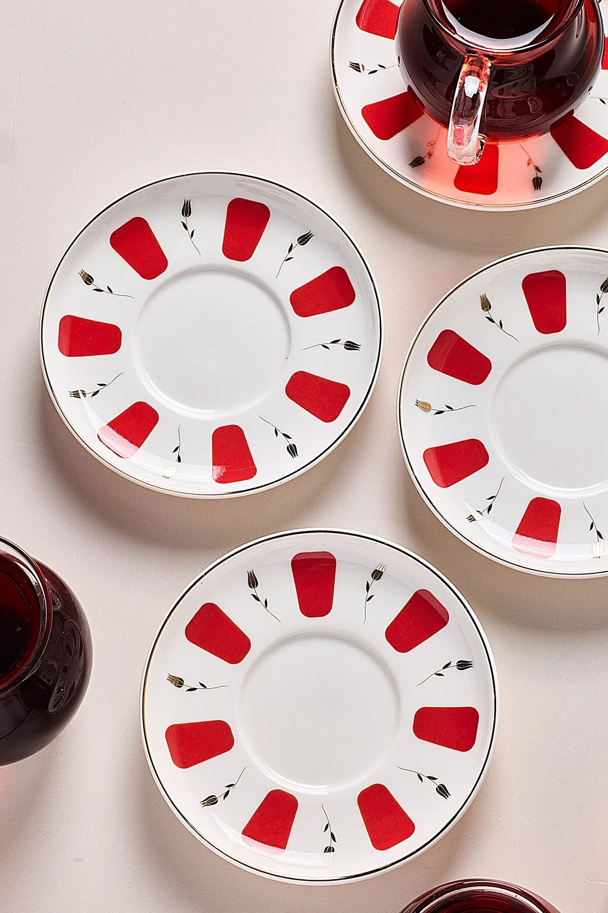 Perotti 17899 Filiz 12 Parça 6 Kişilik Kulplu Cam Bardaklı Çay Seti