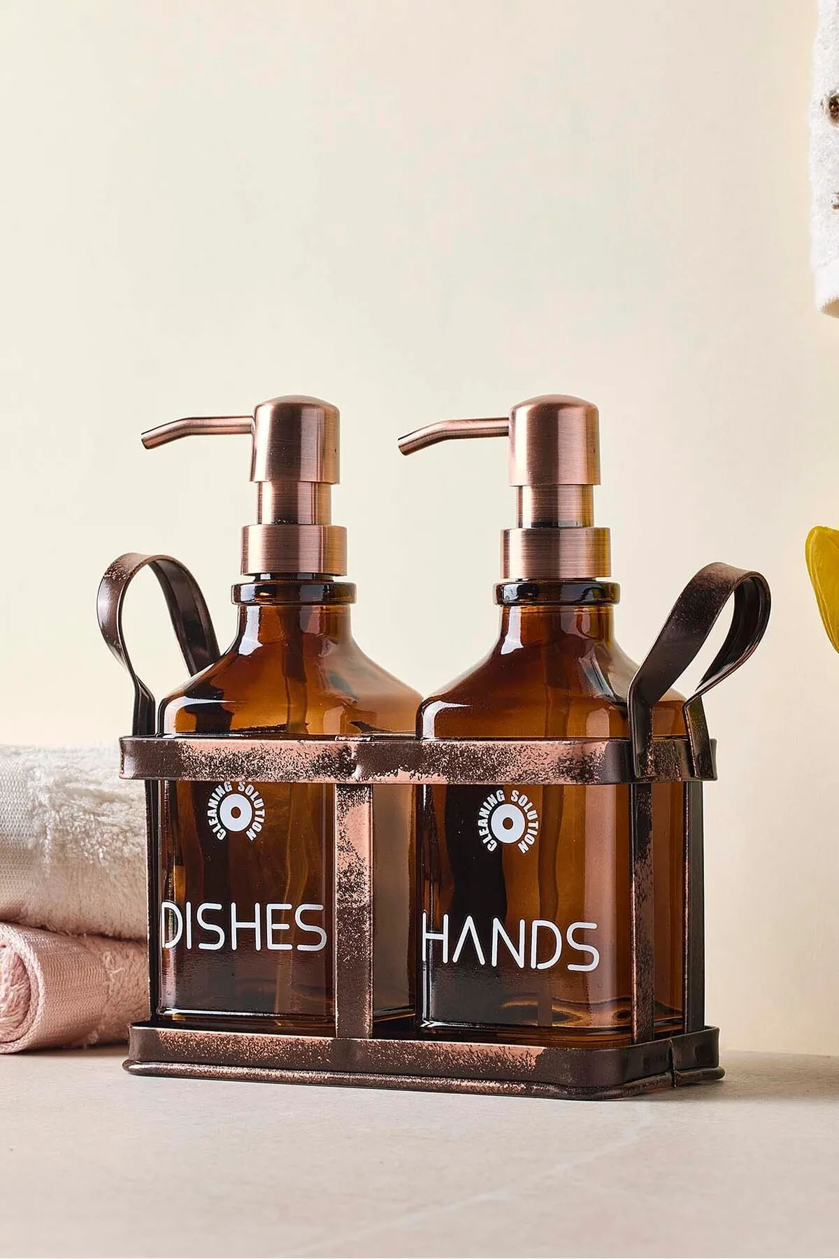 Perotti 18055 Rame Eskitme Metal Standlı Retro 2'li Sıvı Sabunluk 500 ml - Amber Perotti 18055 Rame Eskitme Metal Standlı Retro 2'li Sıvı Sabunluk 500 ml - Amber