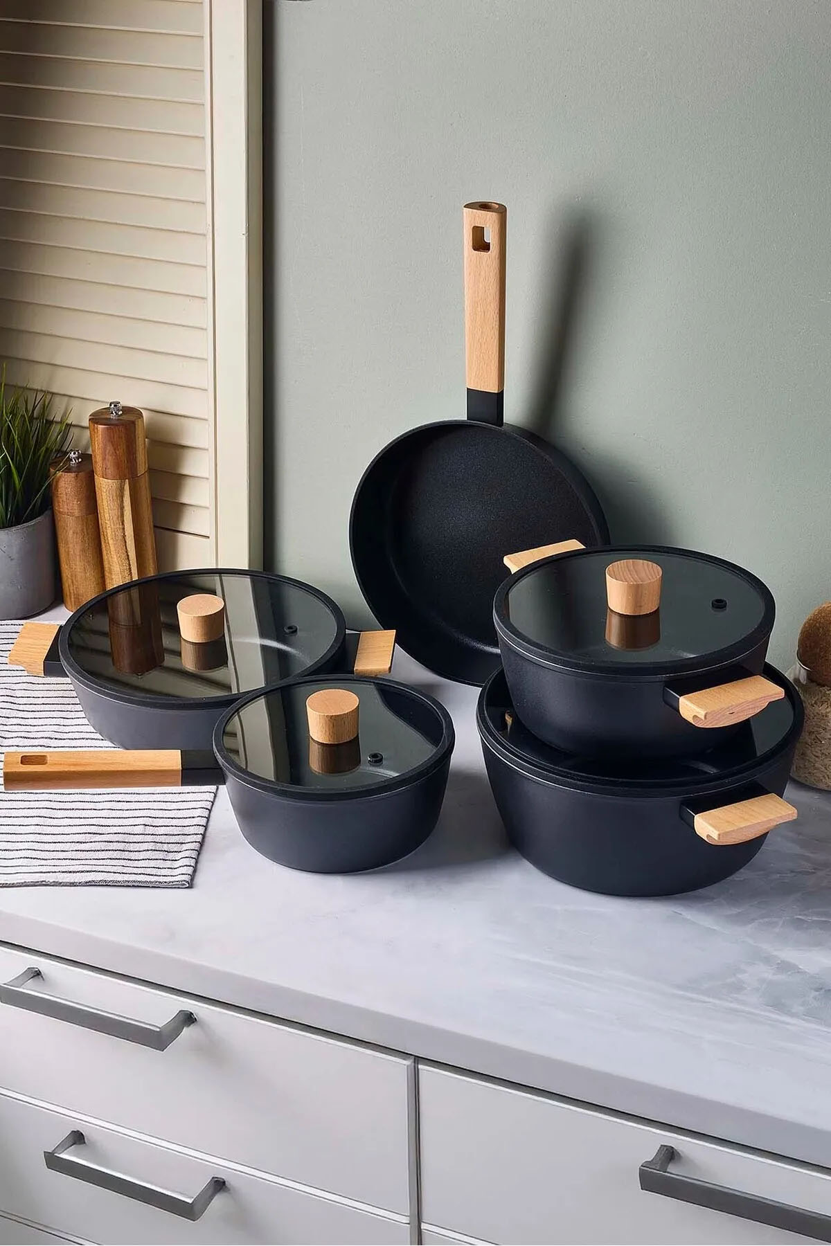 Perotti 18080 CookWood 9 Parça Tencere Tava Seti - Siyah