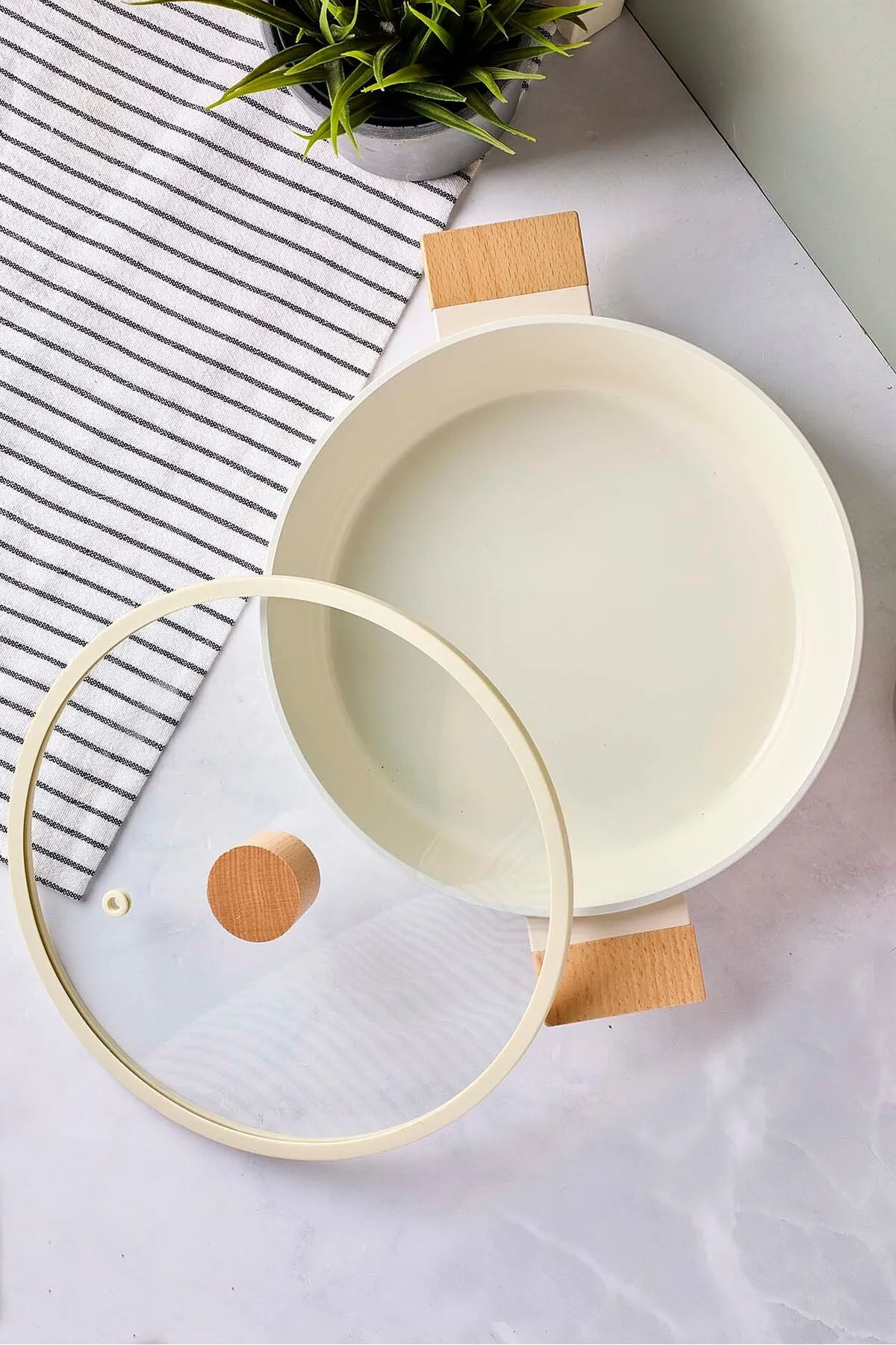 Perotti 18087 CookWood Basık Tencere 24 Cm - Bej