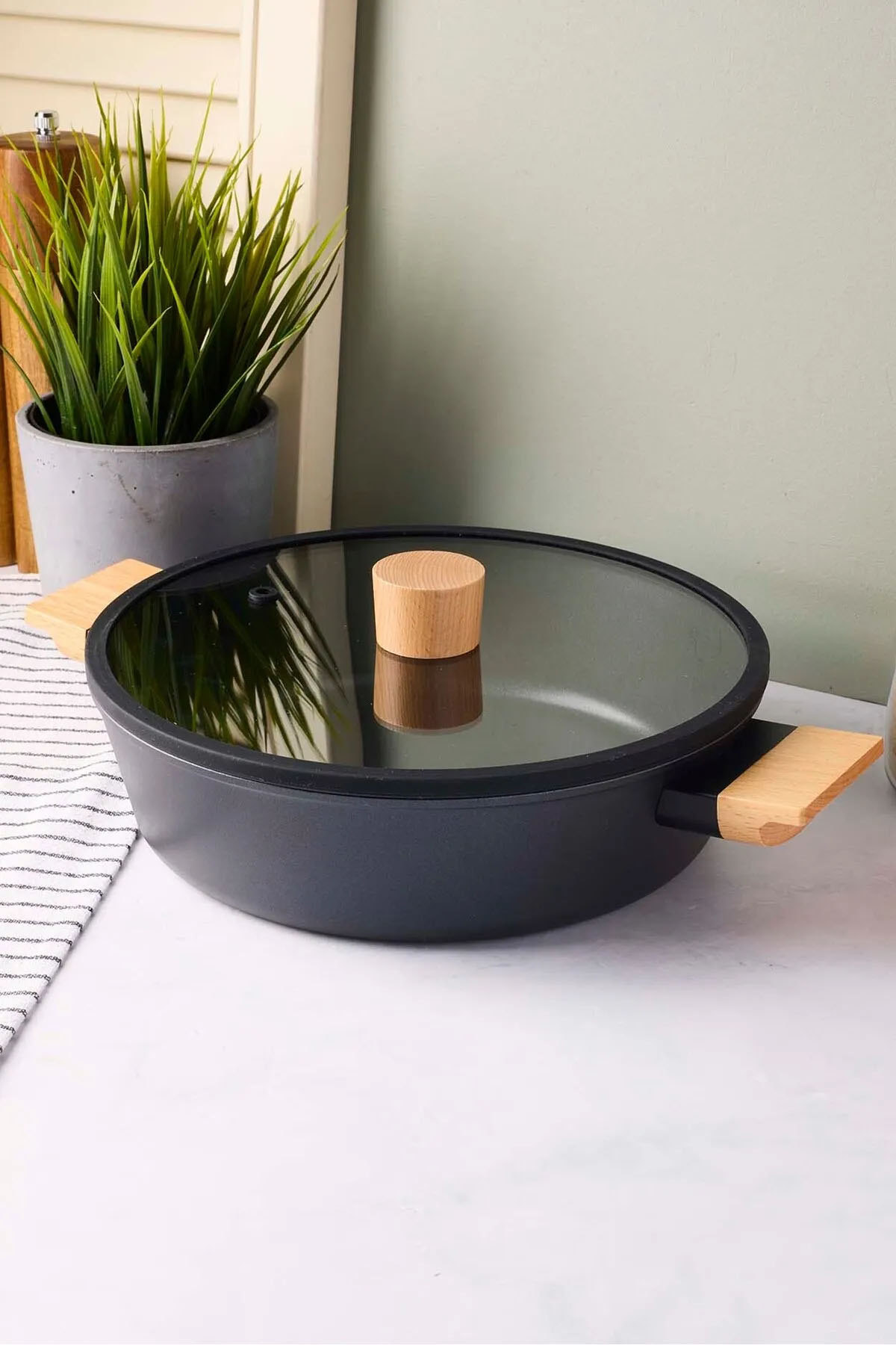 Perotti 18096 CookWood Basık Tencere 24 Cm - Siyah