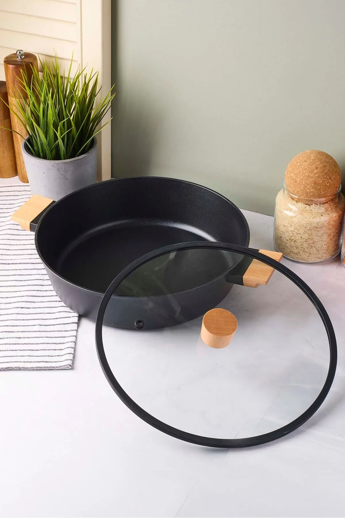 Perotti 18097 CookWood Basık Tencere 28 Cm - Siyah