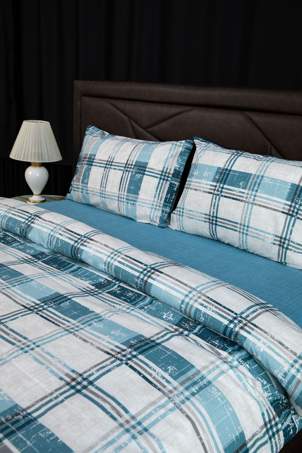 Piemo Lastikli Çarşaflı Çift Kişilik Nevresim Takımı - Petrol Piemo Lastikli Çarşaflı Çift Kişilik Nevresim Takımı - Petrol